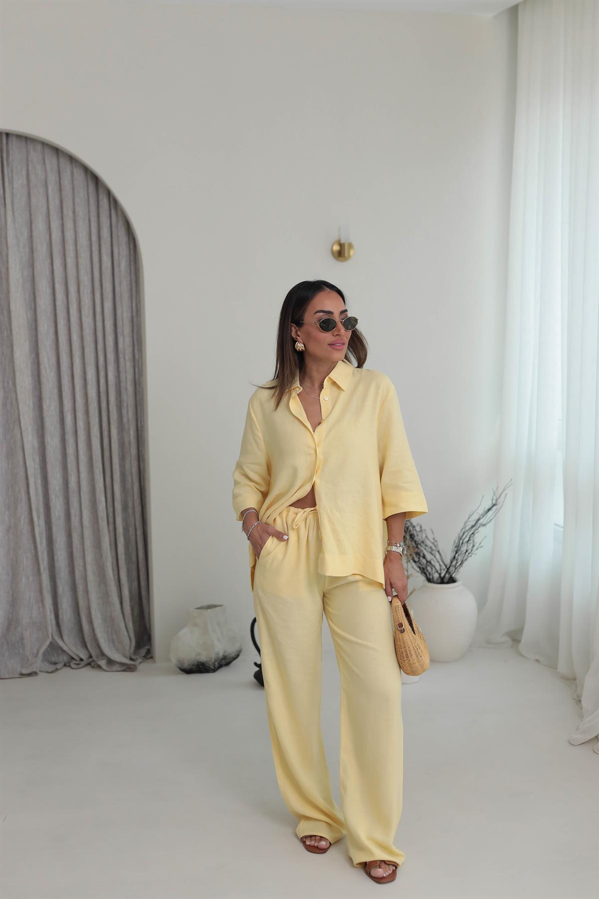 0390 Yarım Kol Gömlekli Pantolonlu Keten Takım SARI