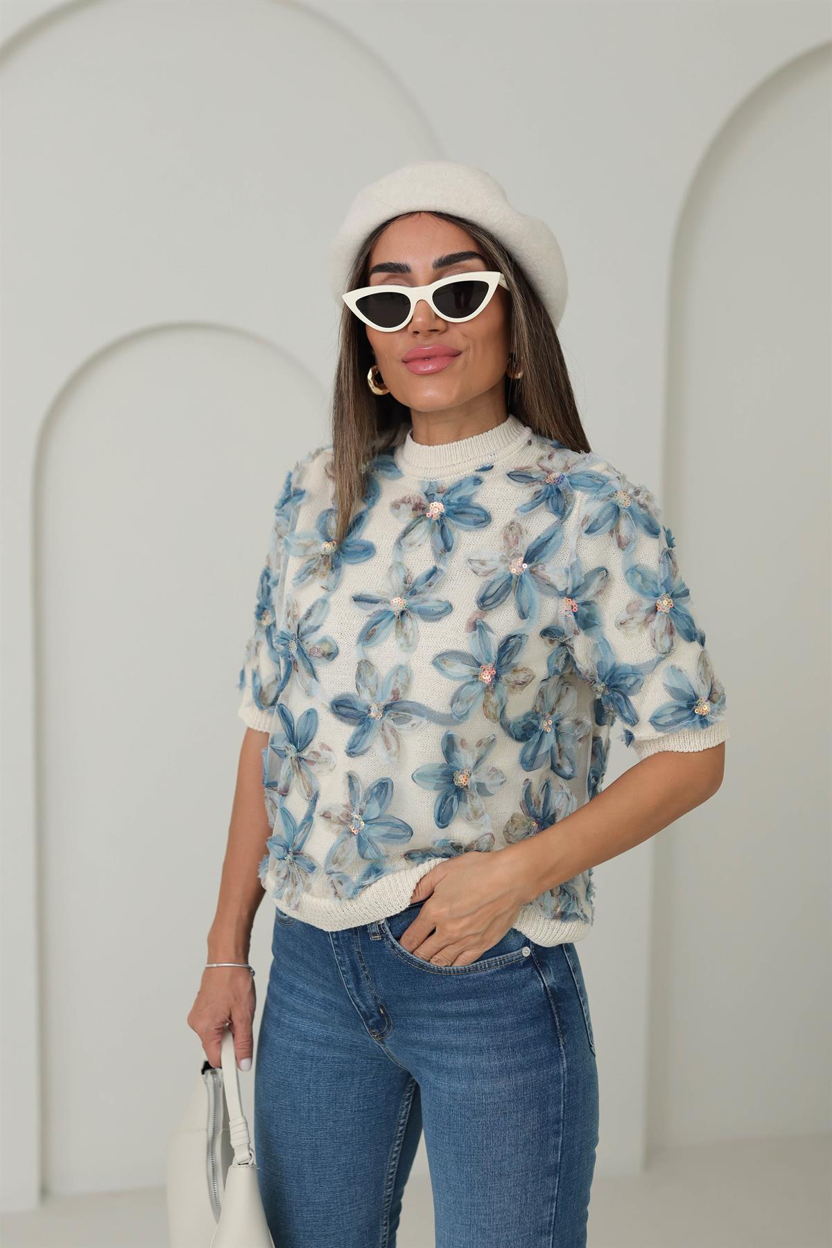 Bisiklet Yaka Pul ve Çiçek Detaylı Tüllü Kısa Kol Triko EKRU