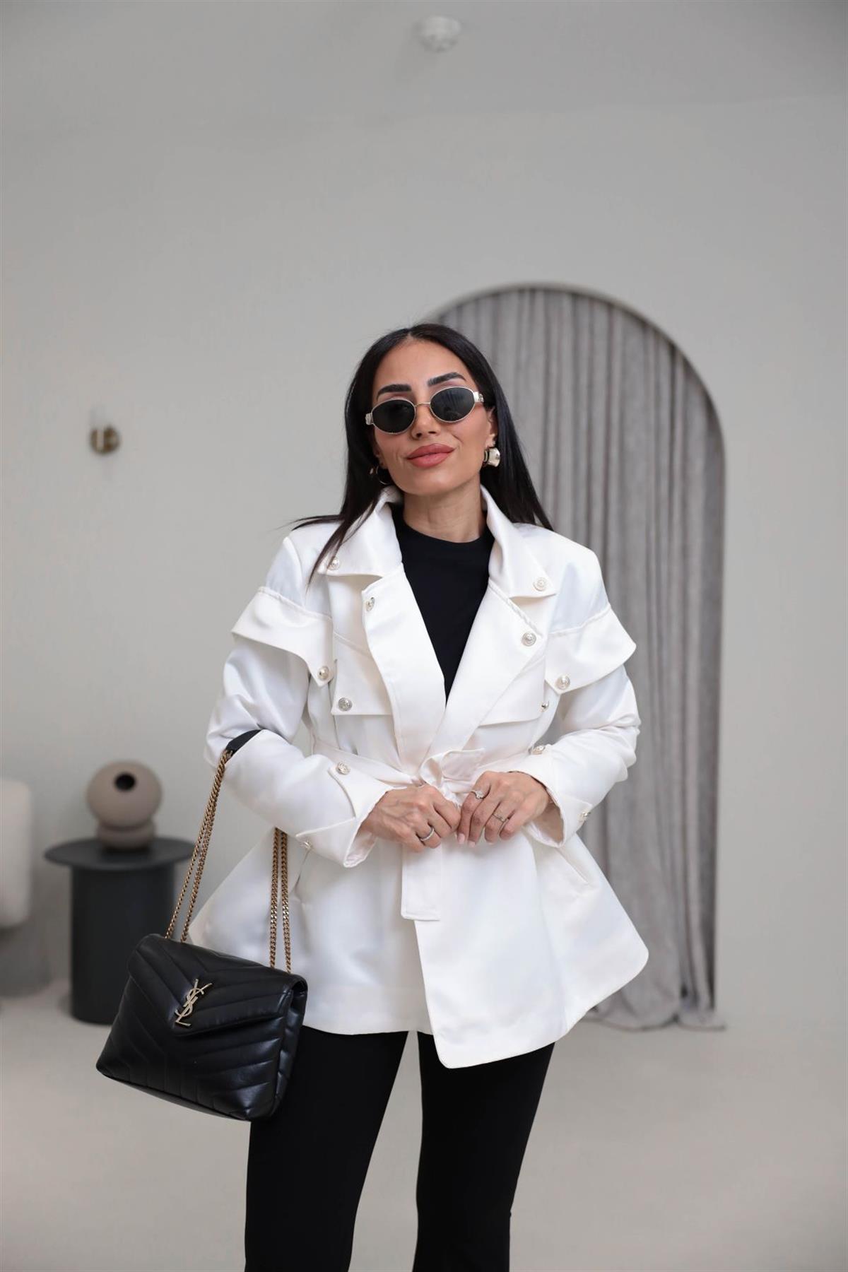 302 Gold Düğmeli Kuşaklı Saten Ceket EKRU