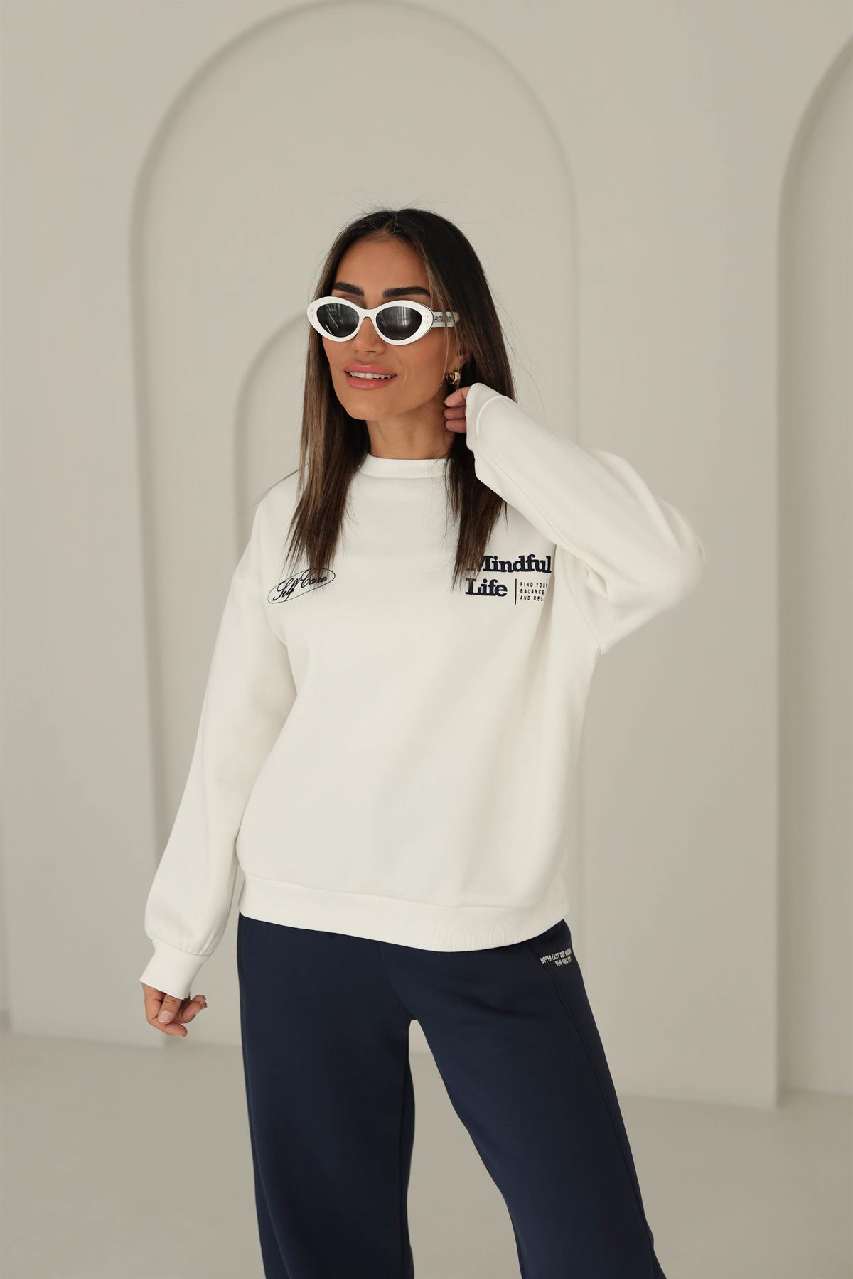 Yazı Detaylı Şardonlu Sweatshirt