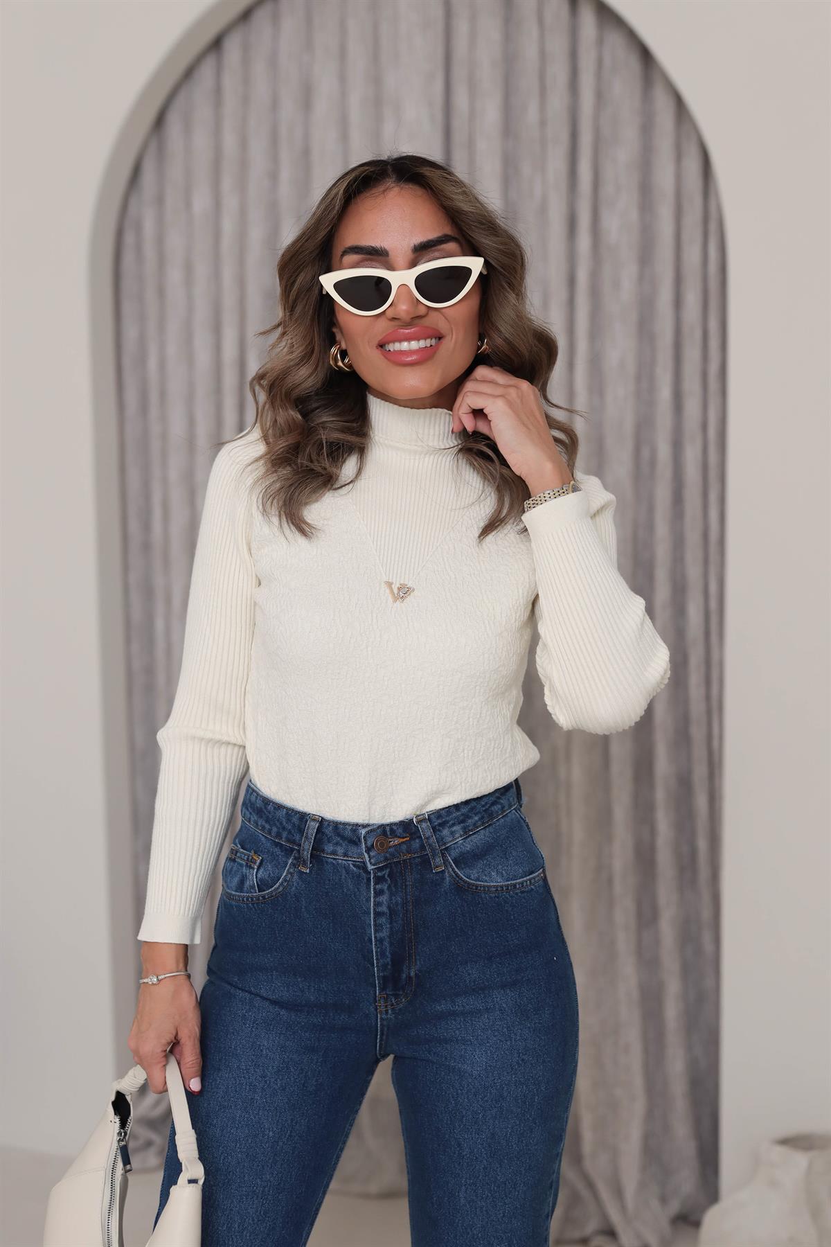 0248 Korspan Dik Yaka V Armalı Yumuşak Triko EKRU