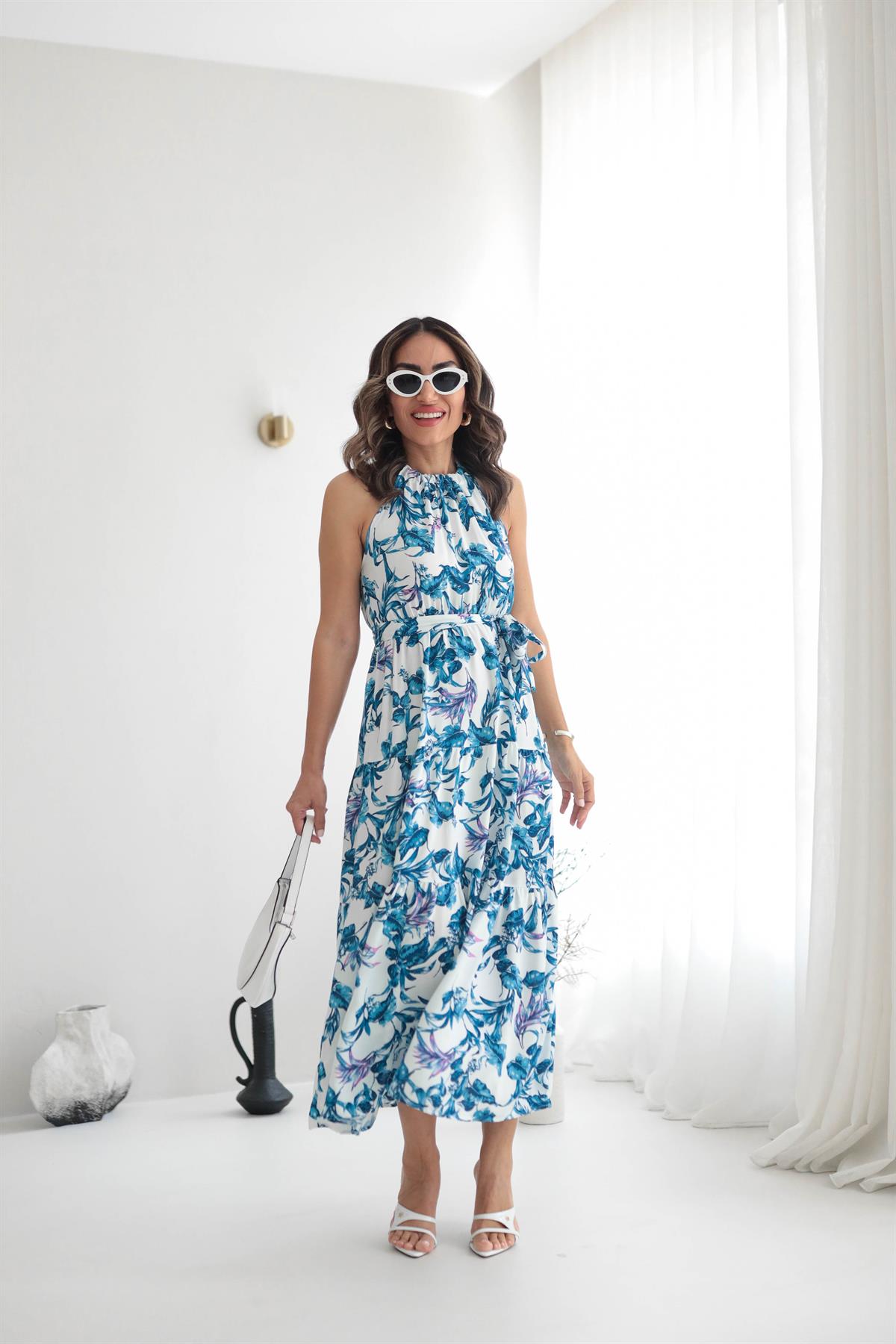 1541 Boyundan Bağlamalı Bel Lastikli Desenli Elbise