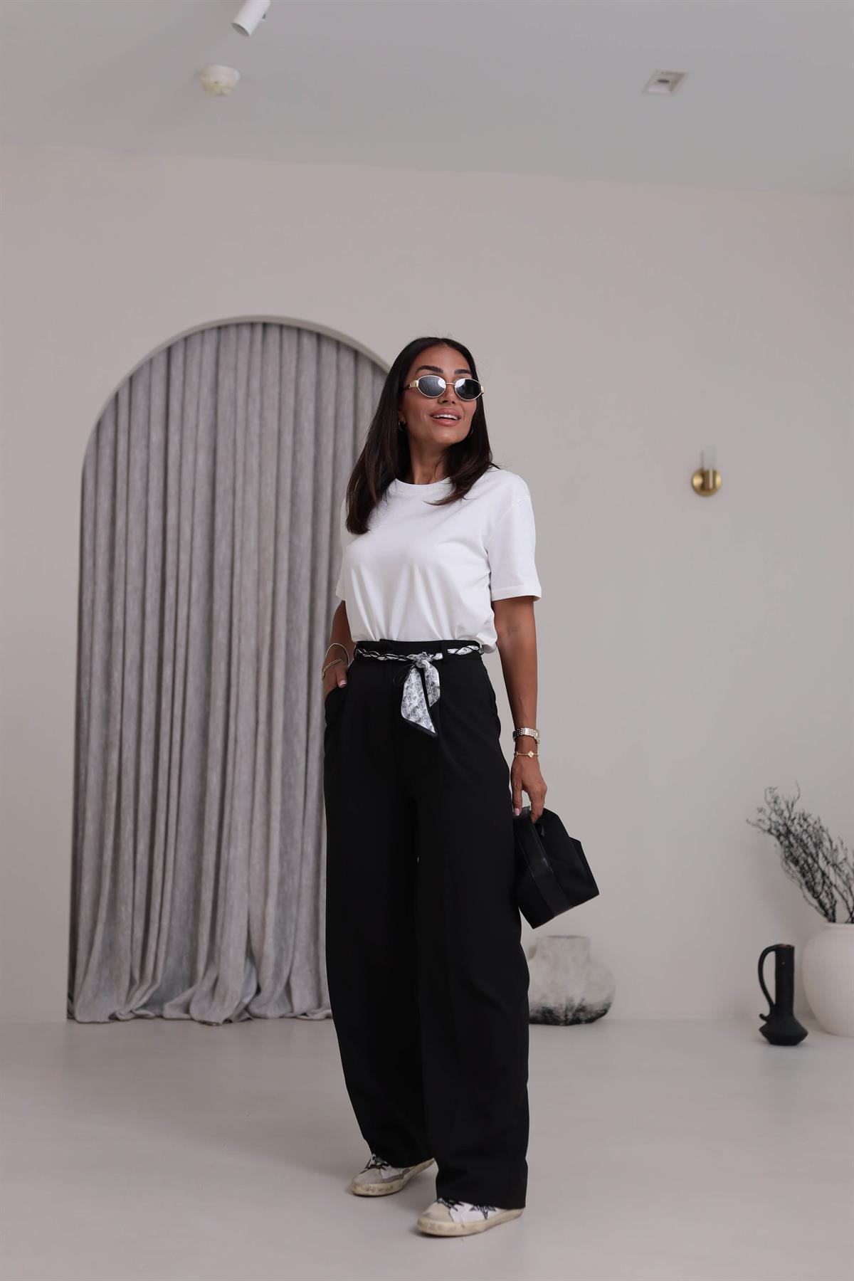 0312 Dekoratif Dikişli Pamuklu Tshirt BEYAZ