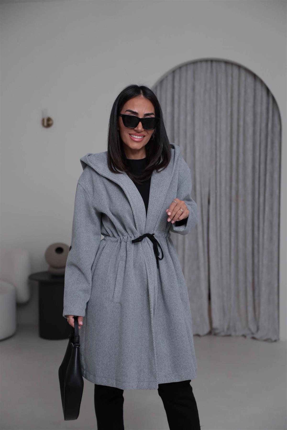 9852 Kapşonlu Balıksırtı Desen Kaban GRİ