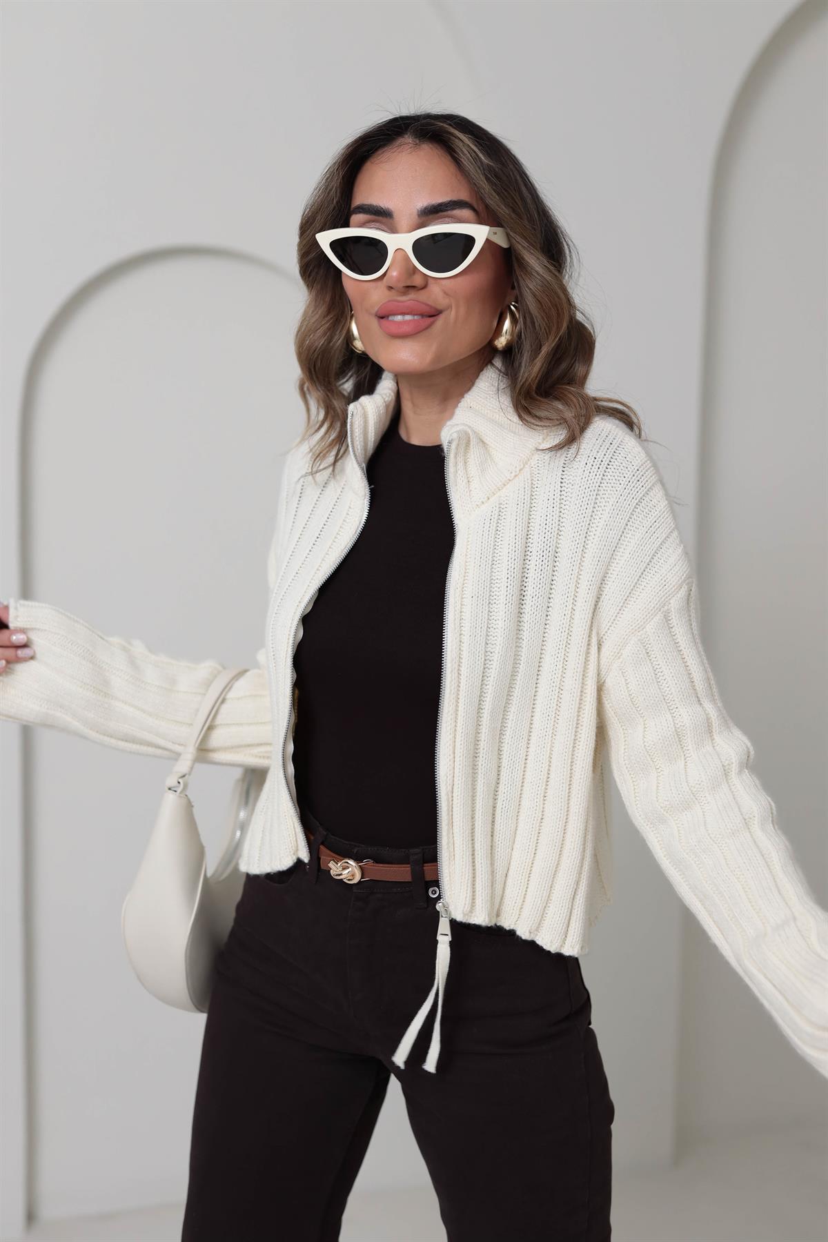 4370 Fitilli Ve Fermuarlı Hırka KREM