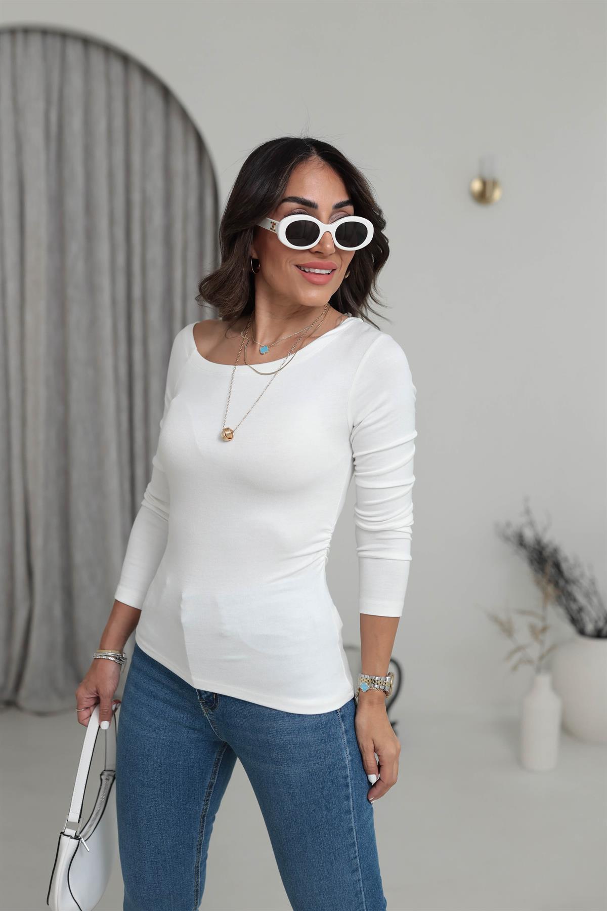 1007 Asimetrik Yaka Yanları Drapeli Modal Bluz EKRU