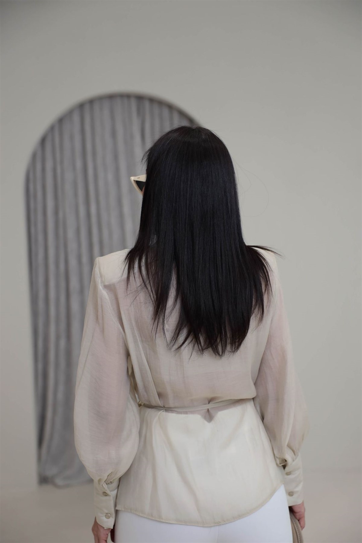 5029 Kruvaze Vatkalı Bağcıklı Tencel Gömlek TAŞ