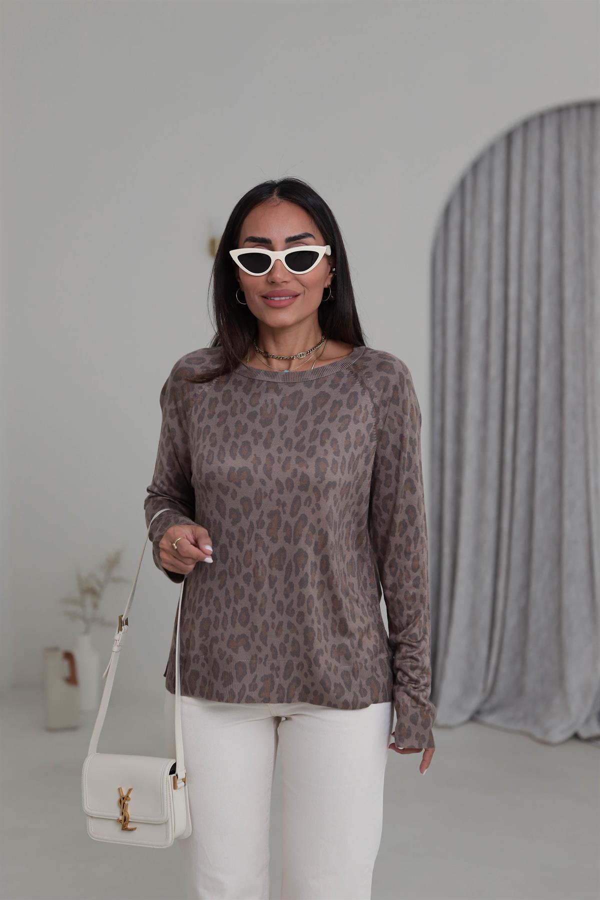 0666 Bisiklet Yaka Leopar Baskılı  Triko Kazak LEOPAR