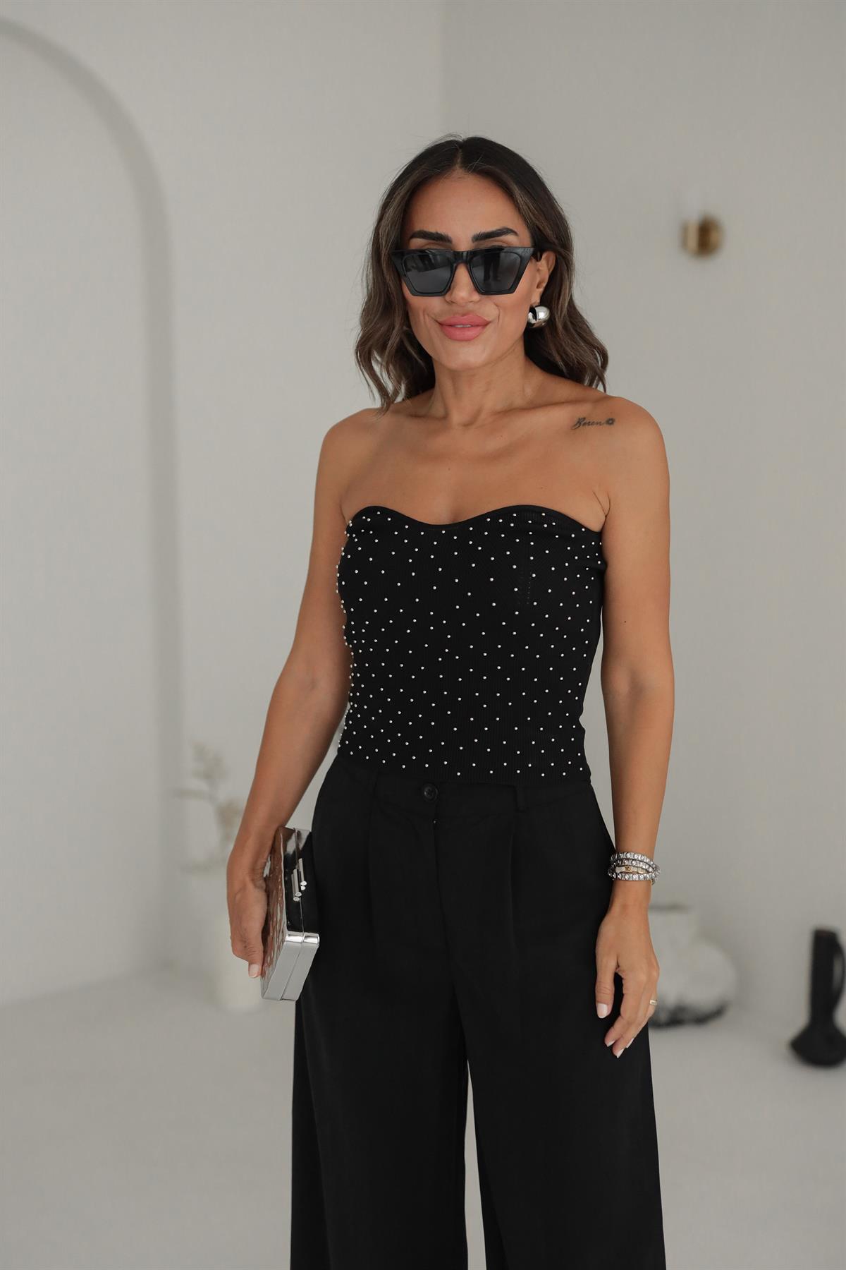 1002 Önü Boncuk İşlemeli Straplez Bluz