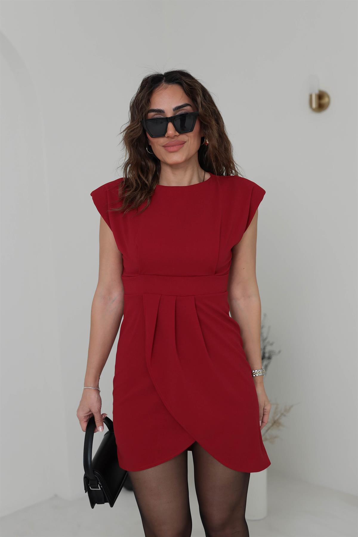 3696 Omuz Vatkalı Etek Ucu Kruvaze Elbise KIRMIZI