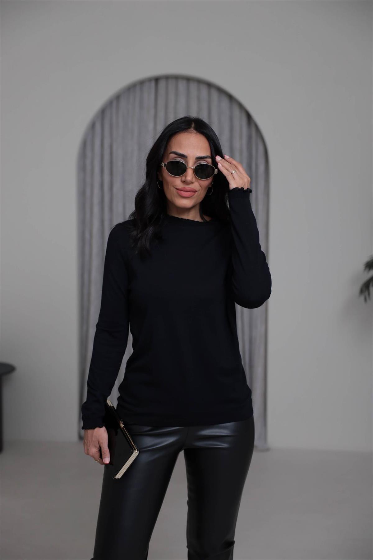 104 Yaka Kol Fırfır Detay Viskon Triko Bluz SİYAH