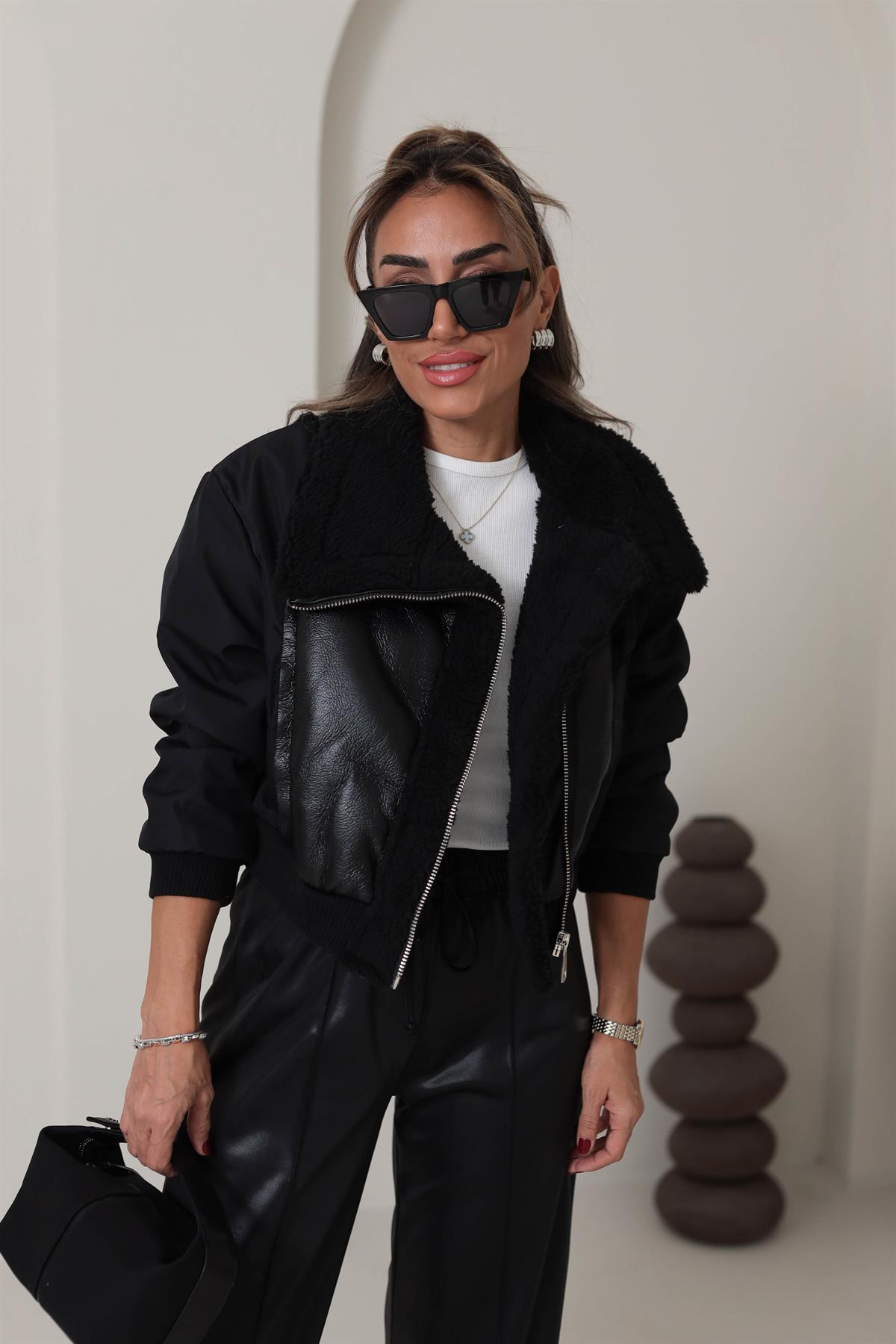 3537 Deri Garnili Yakalı Mont SİYAH