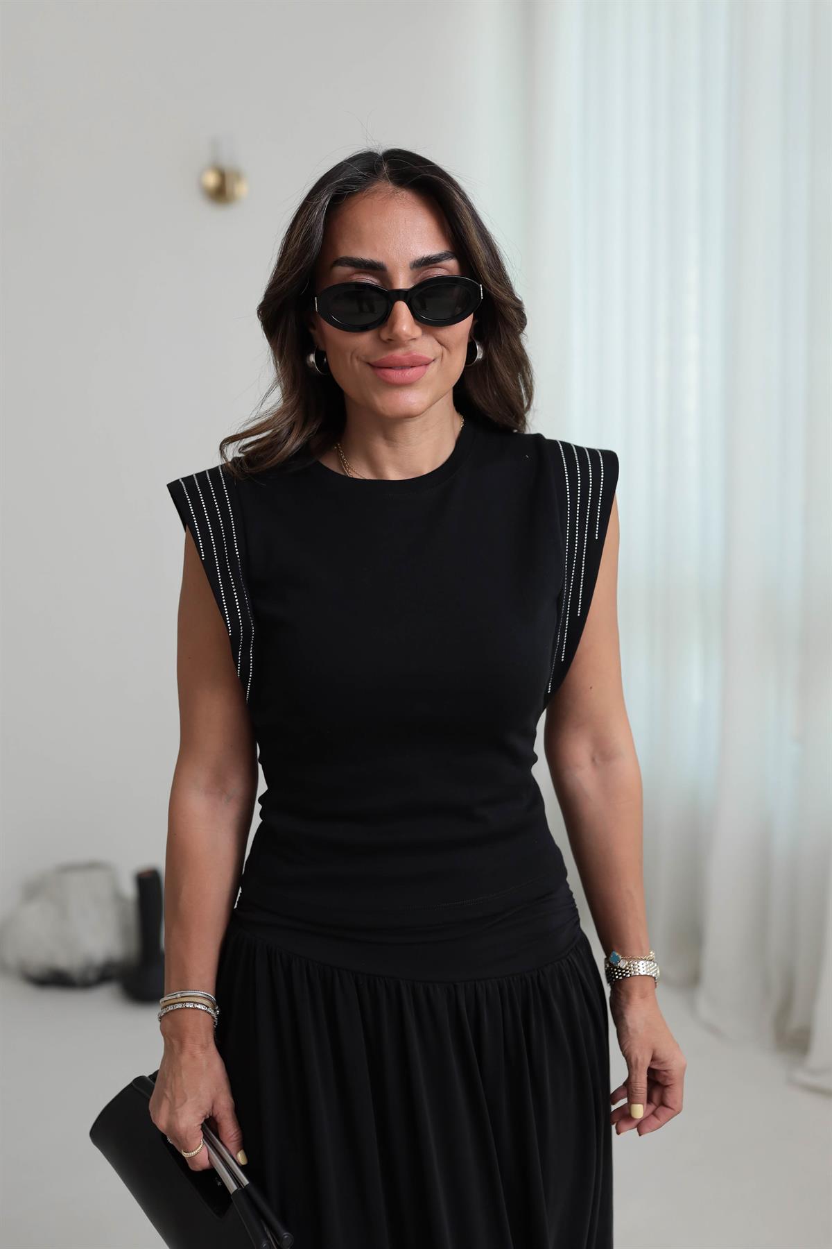 3254 Geniş Omuz Şerit Taşlı Pamuklu Tshirt SİYAH