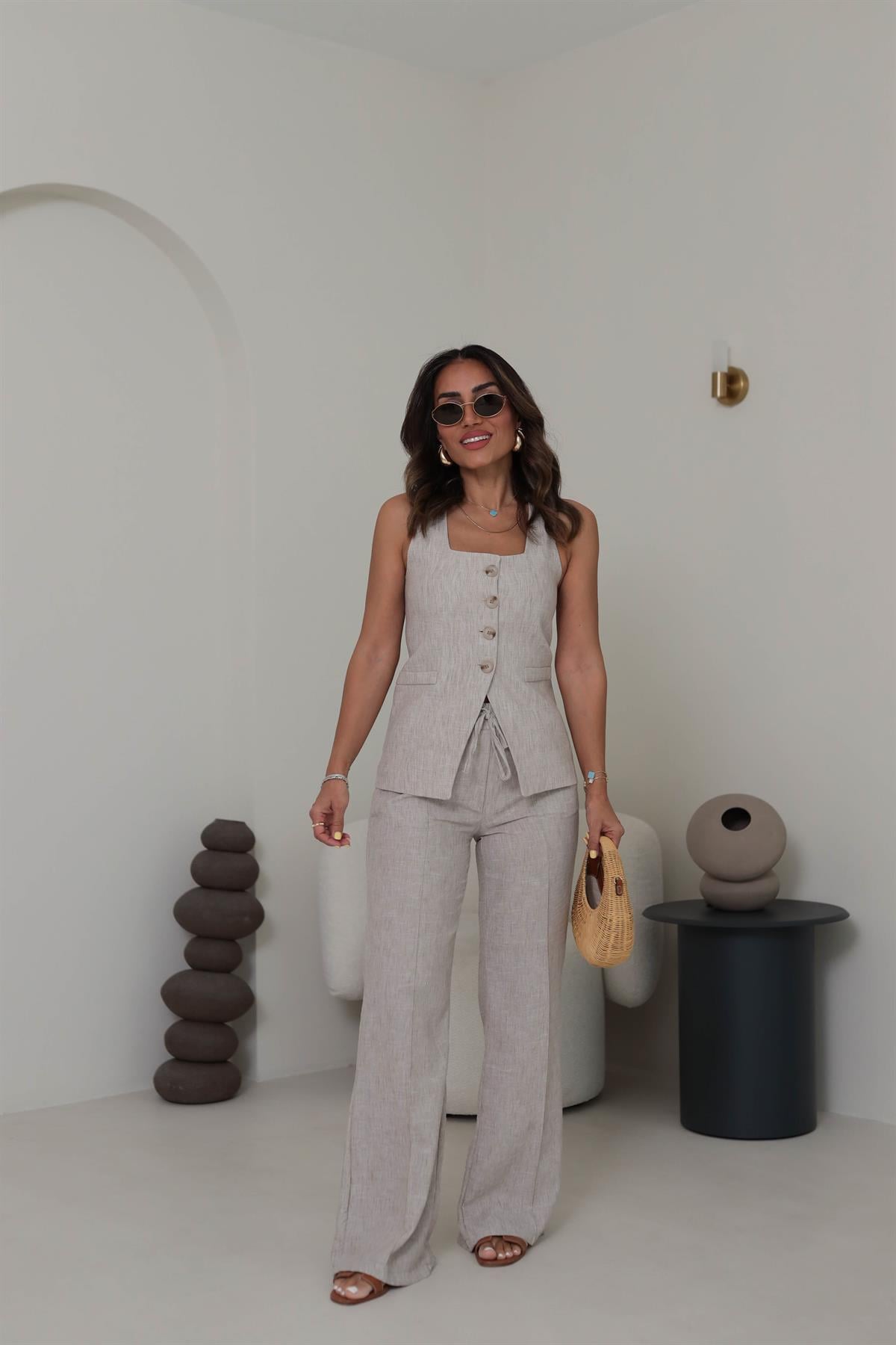 3170 Kare Yaka Arkadan Bağlamalı Yelekli Takım TAŞ