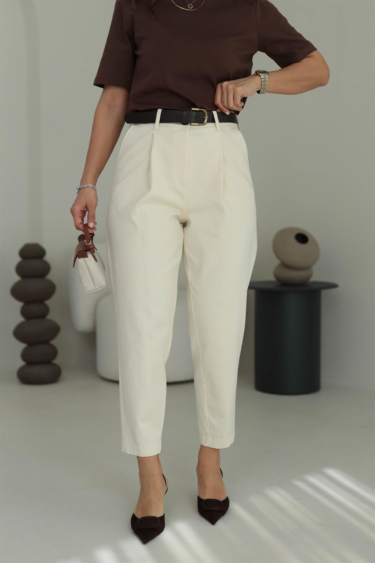 1618 Pens Detaylı Kemerli Havuç Pantolon KREM