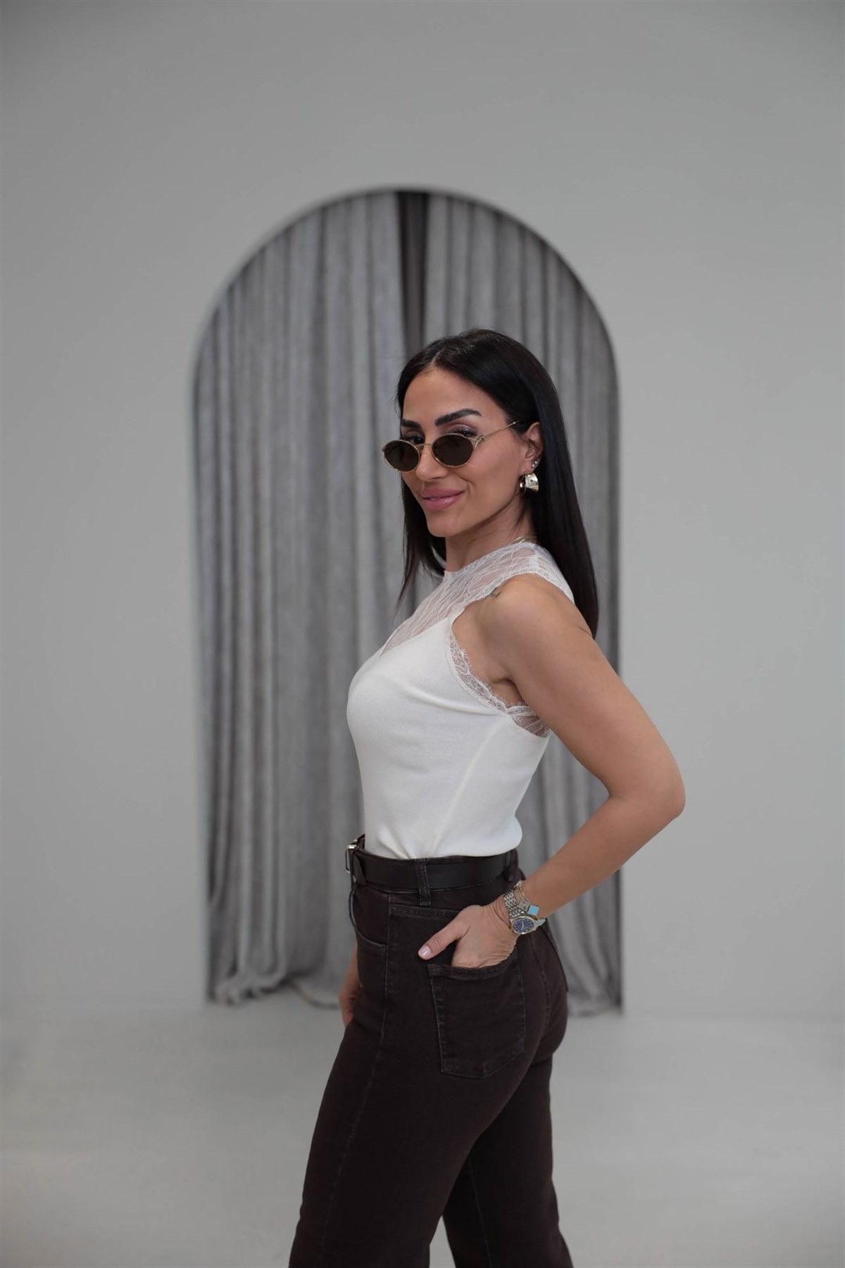 Dantel Garnili Sıfır Kol Triko Bluz KREM