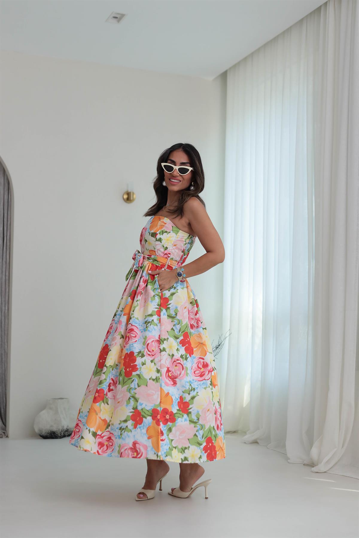 6213 Straplez Sırtı Gipeli Desenli Elbise KIRMIZI