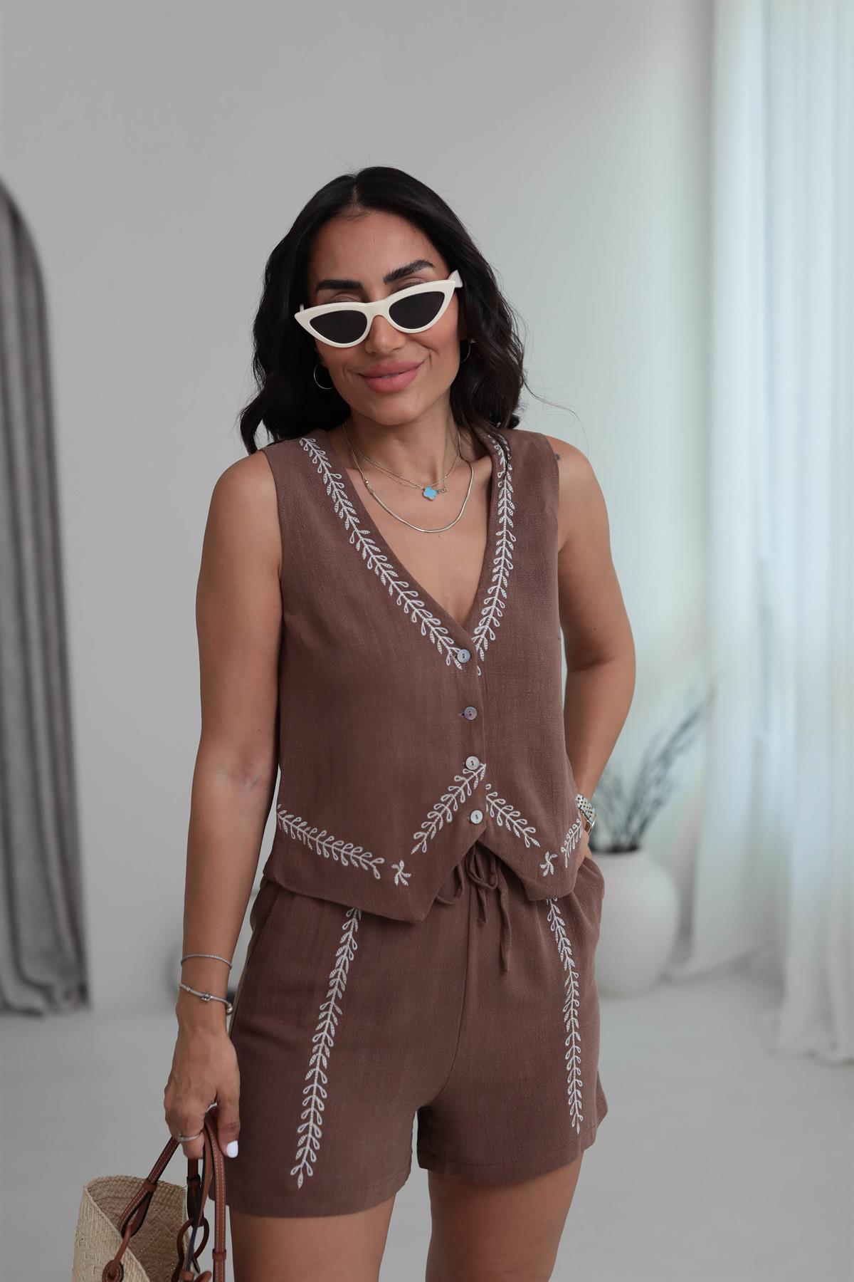 8837 İşleme Detaylı Tencel Keten Yelek & Şort Takım KAHVE