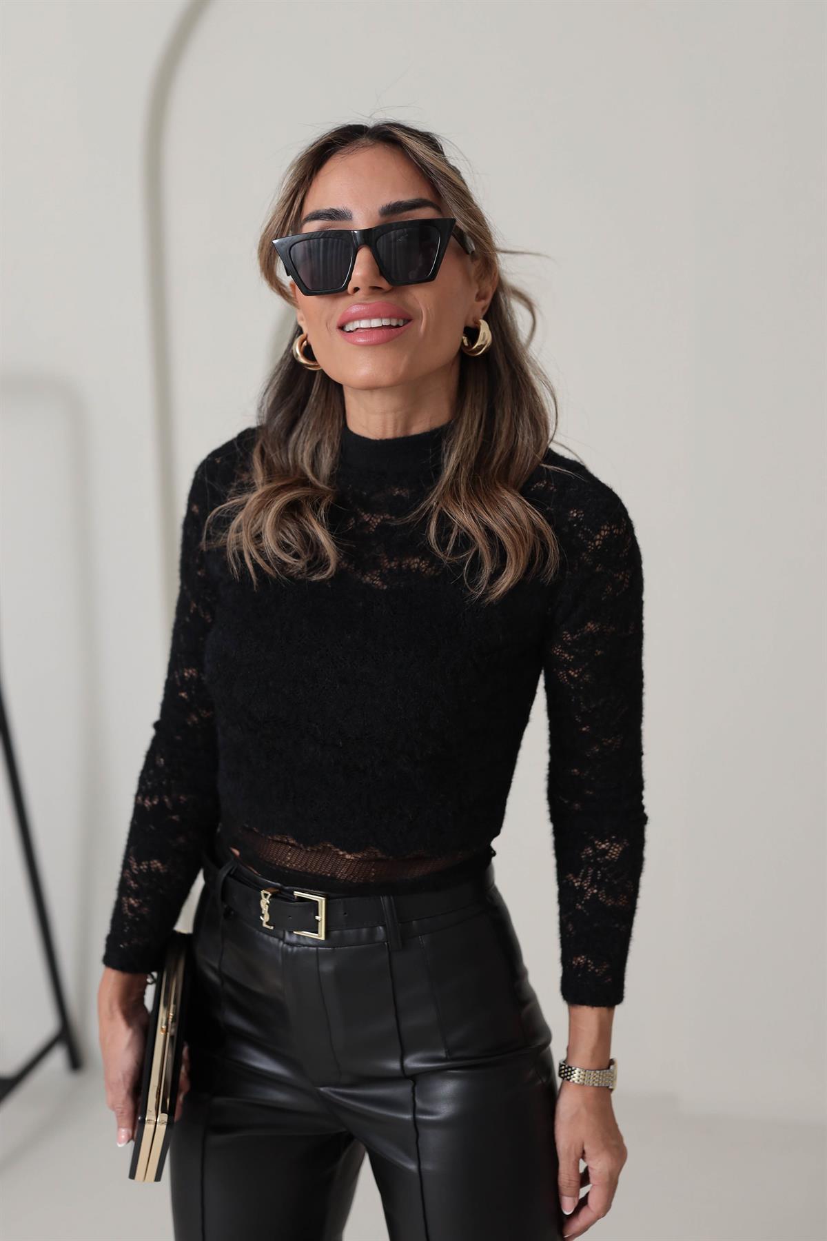 7879 Yumoş Dantel Garnili Triko Bluz SİYAH