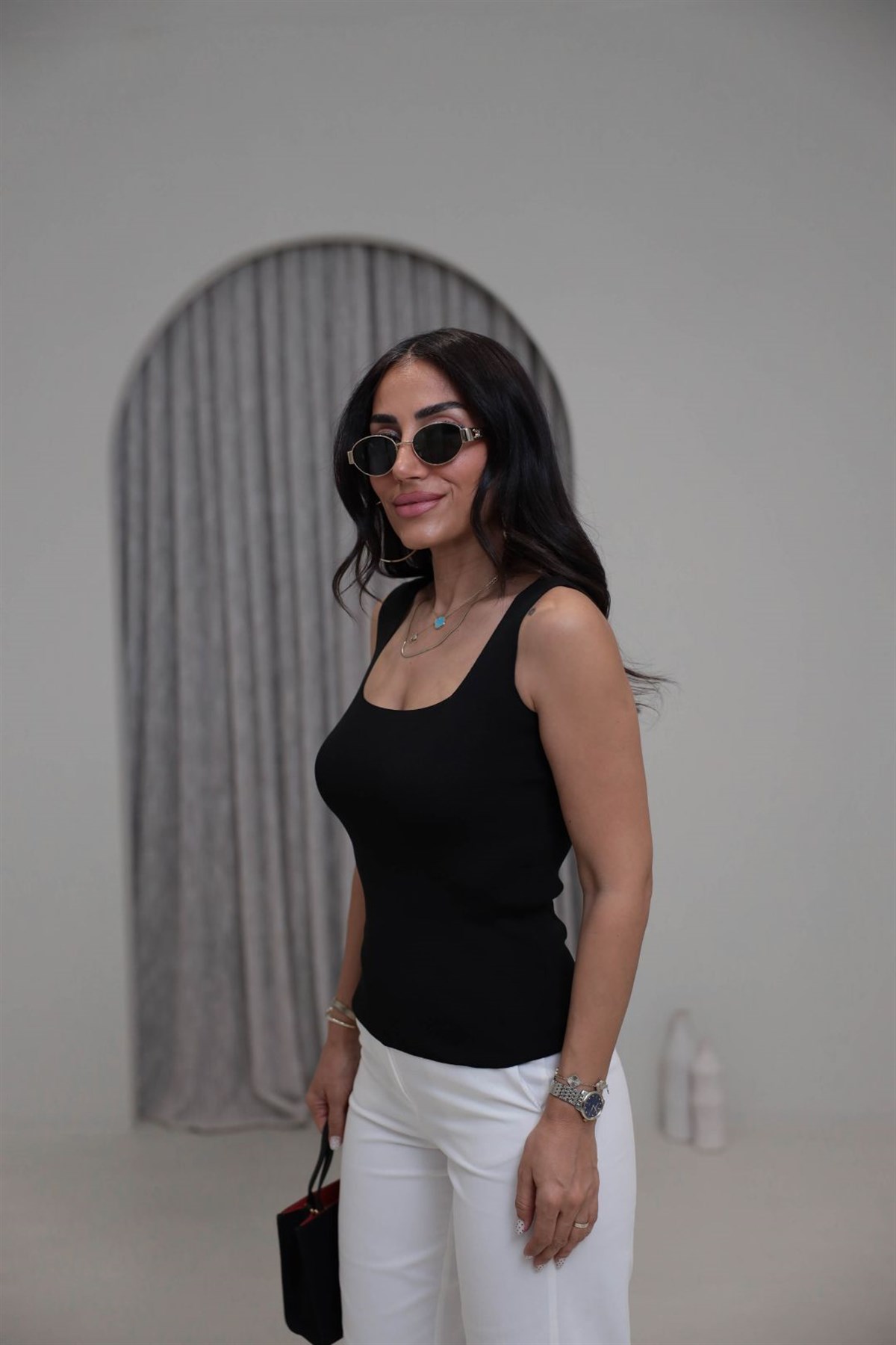 0002 Kare Yaka Triko Atlet SİYAH