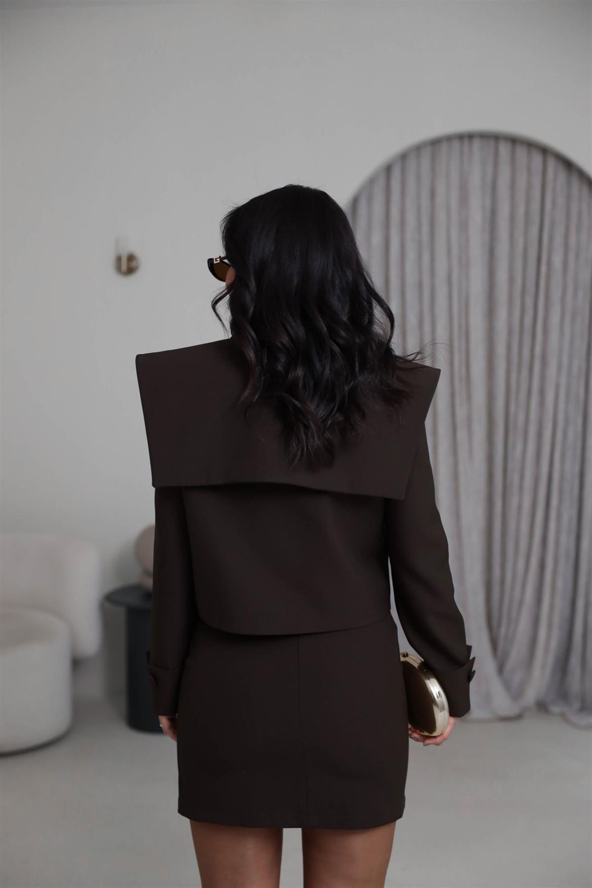 8945 Yaka Detay Ceketli Etekli Takım KAHVE