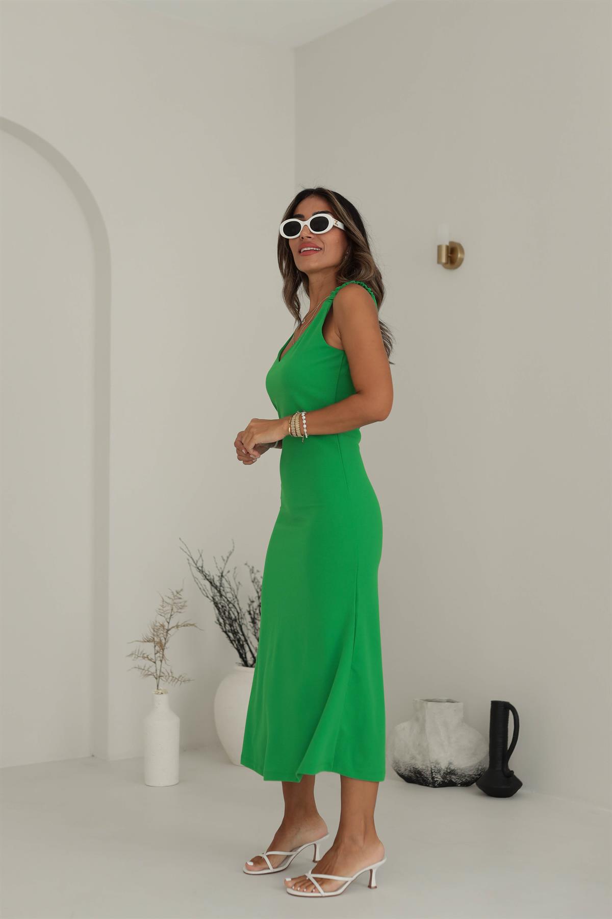 7449 Askıları Lastikli V Yaka Likralı Elbise