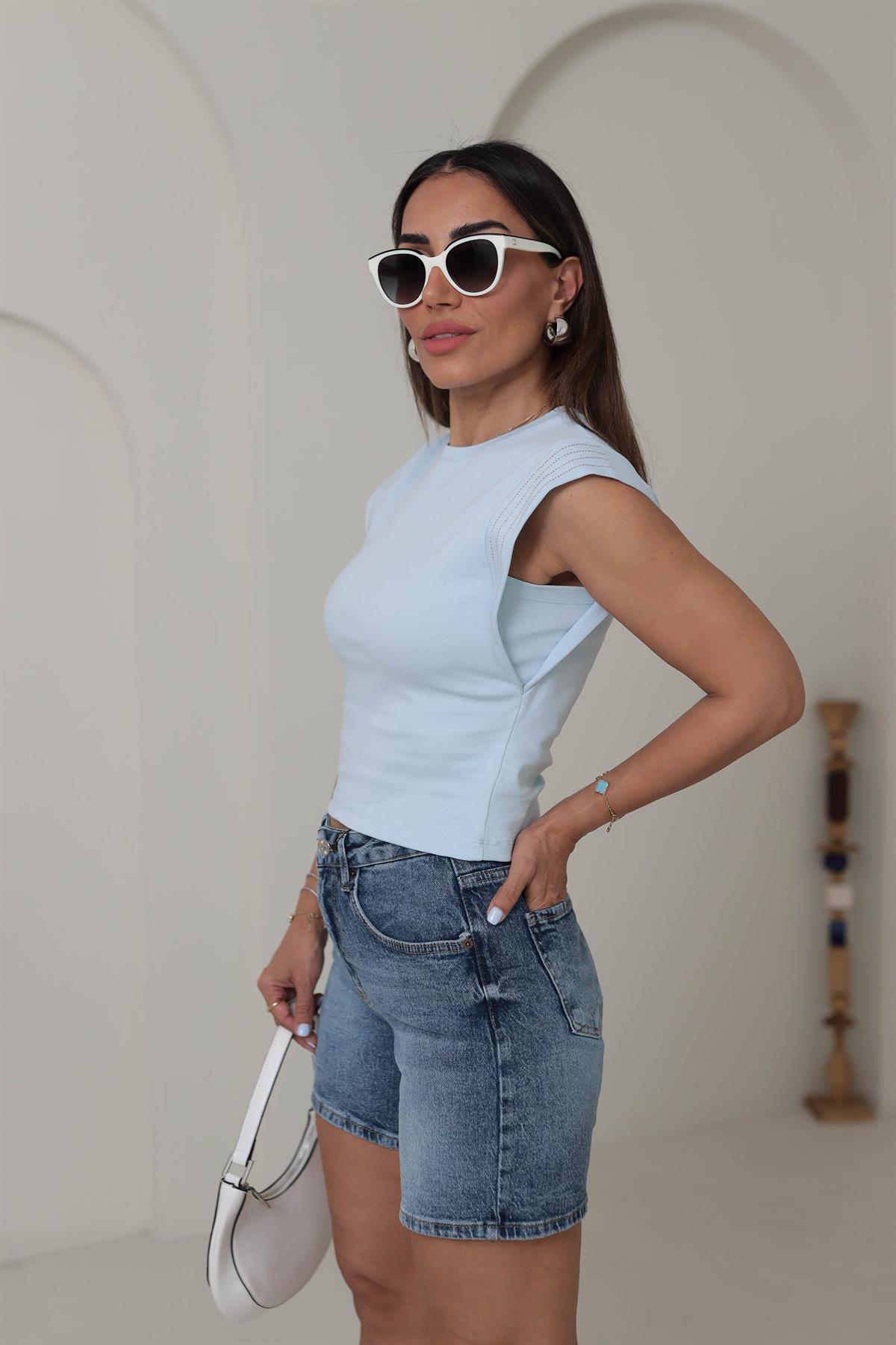 3254 Geniş Omuz Şerit Taşlı Pamuklu Tshirt BEBE MAVİ