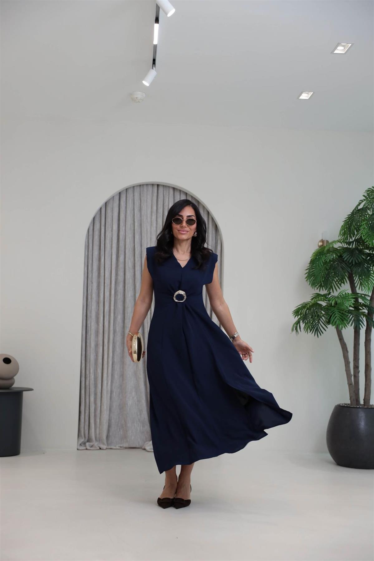 3865 V Yaka Gold Tokalı Maxi Elbise LACİVERT