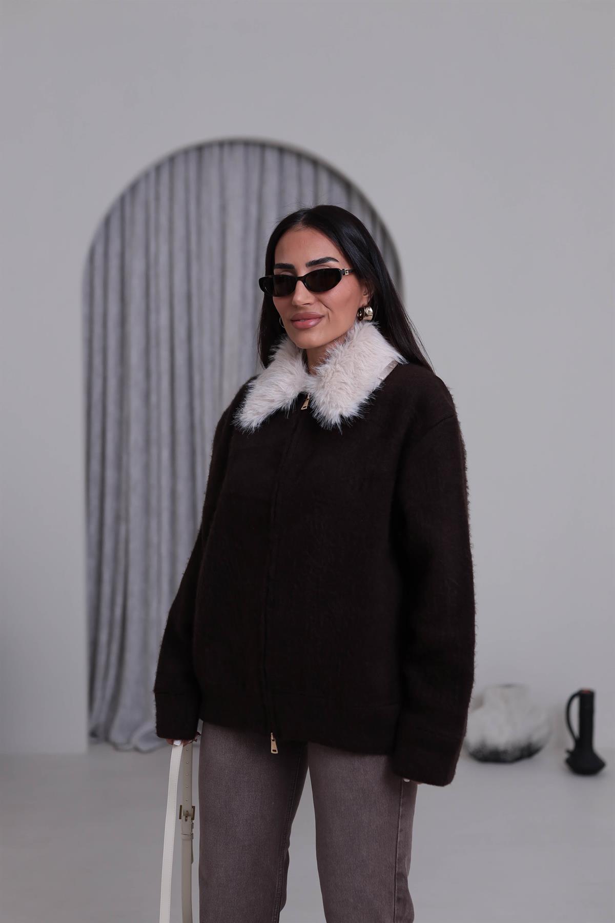 6874 Çıkarılabilir Kürk Yakalı Triko Hırka ACI KAHVE