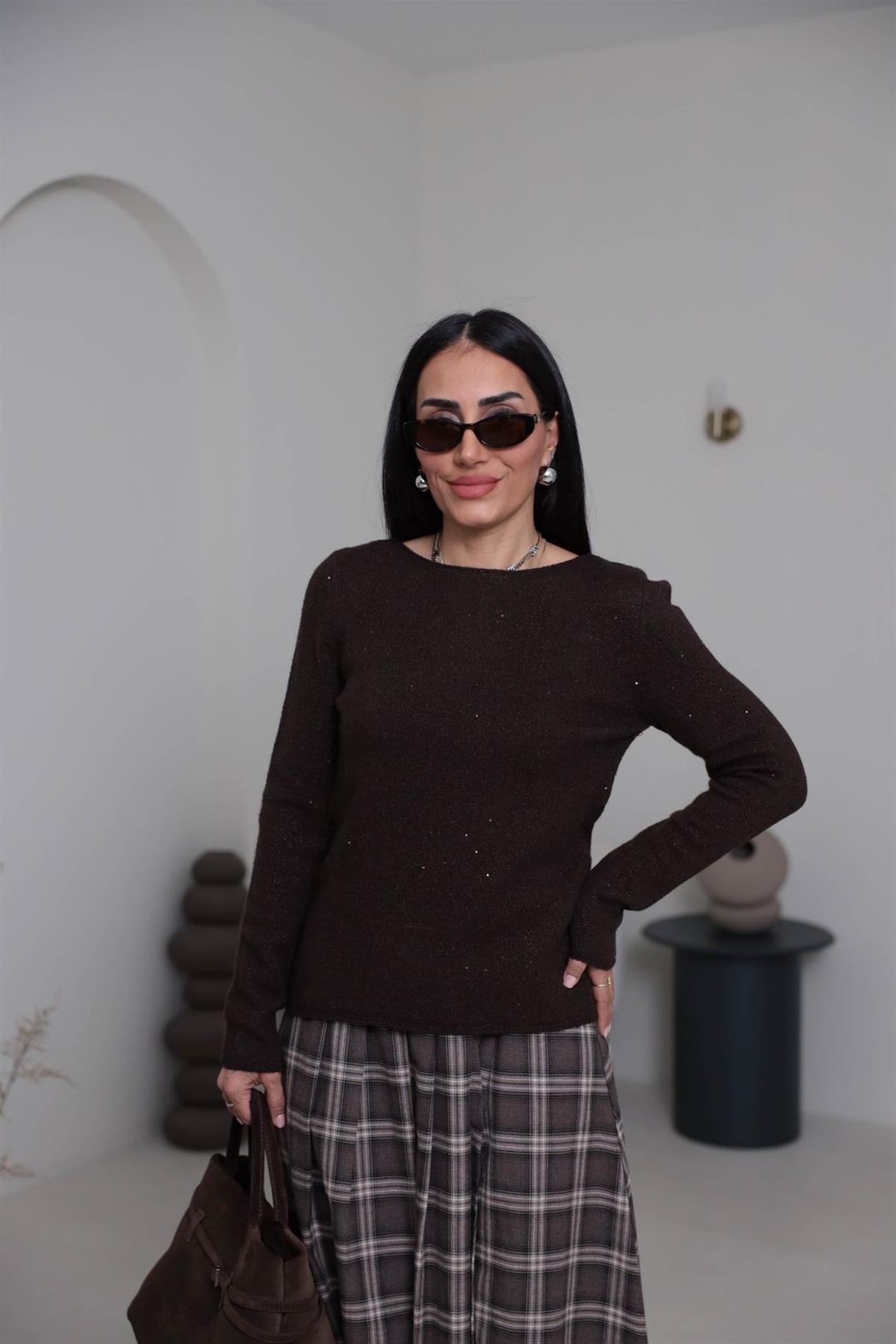 0836 Kayık Yaka Pullu Simli Triko KAHVE