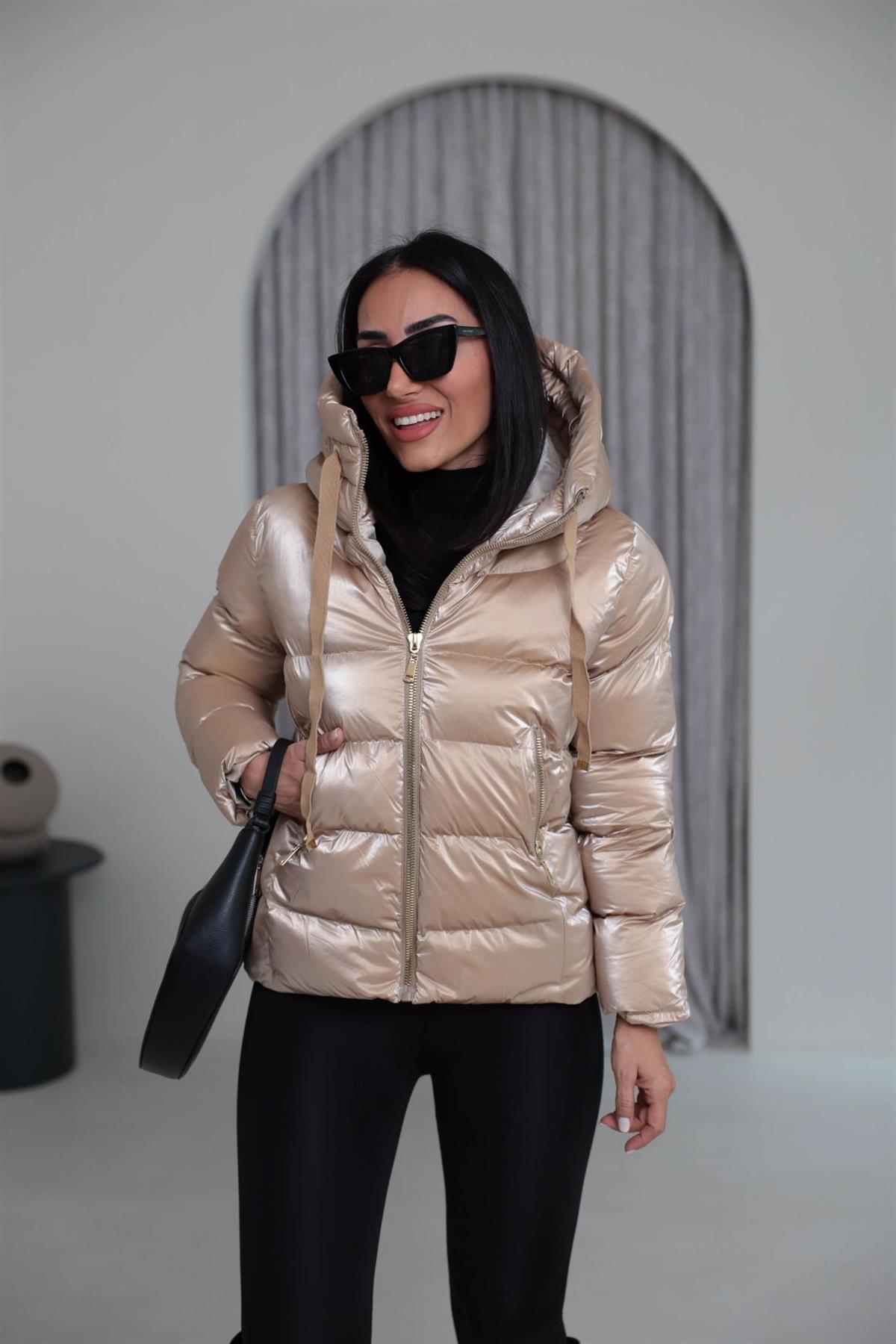 2262 Kapşonlu Parlak Dokulu Şişme Mont Bal Köpüğü