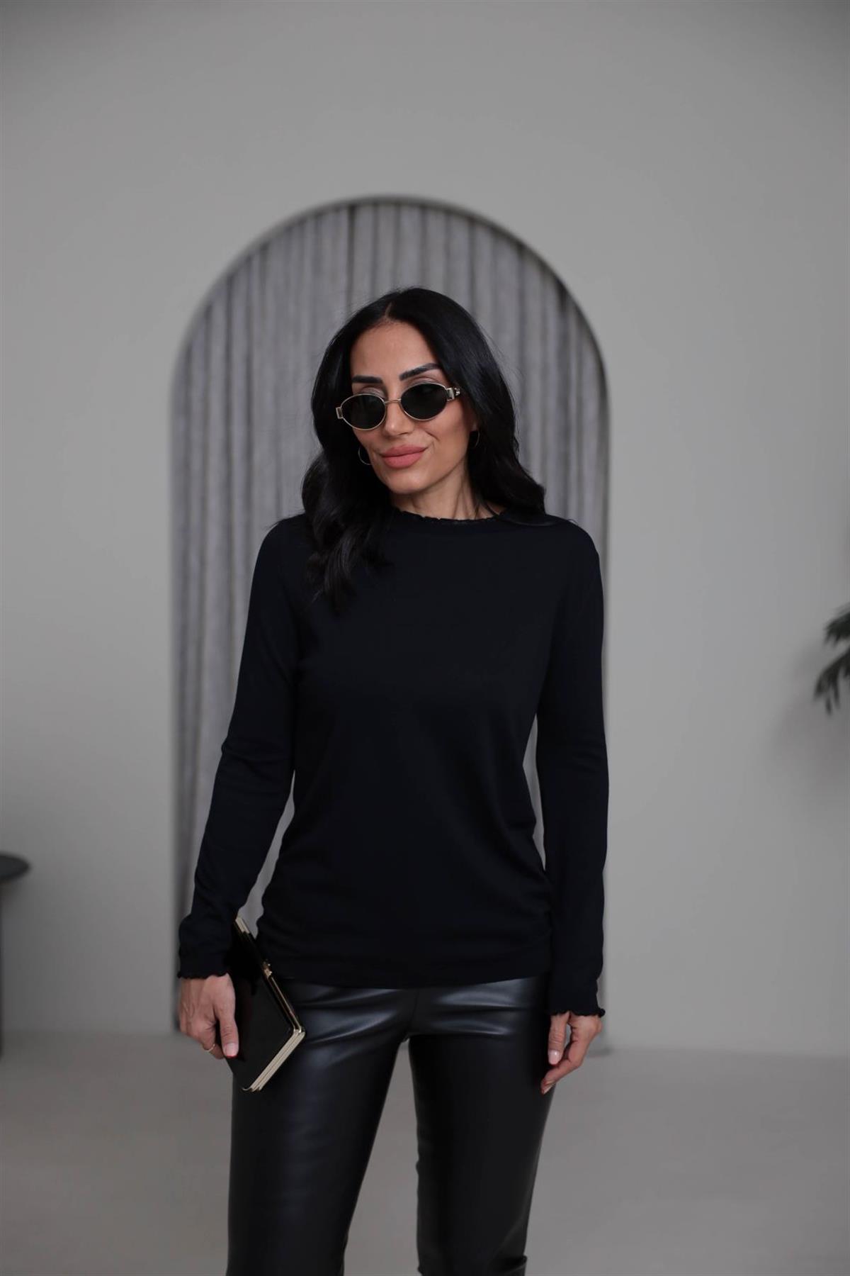 104 Yaka Kol Fırfır Detay Viskon Triko Bluz SİYAH