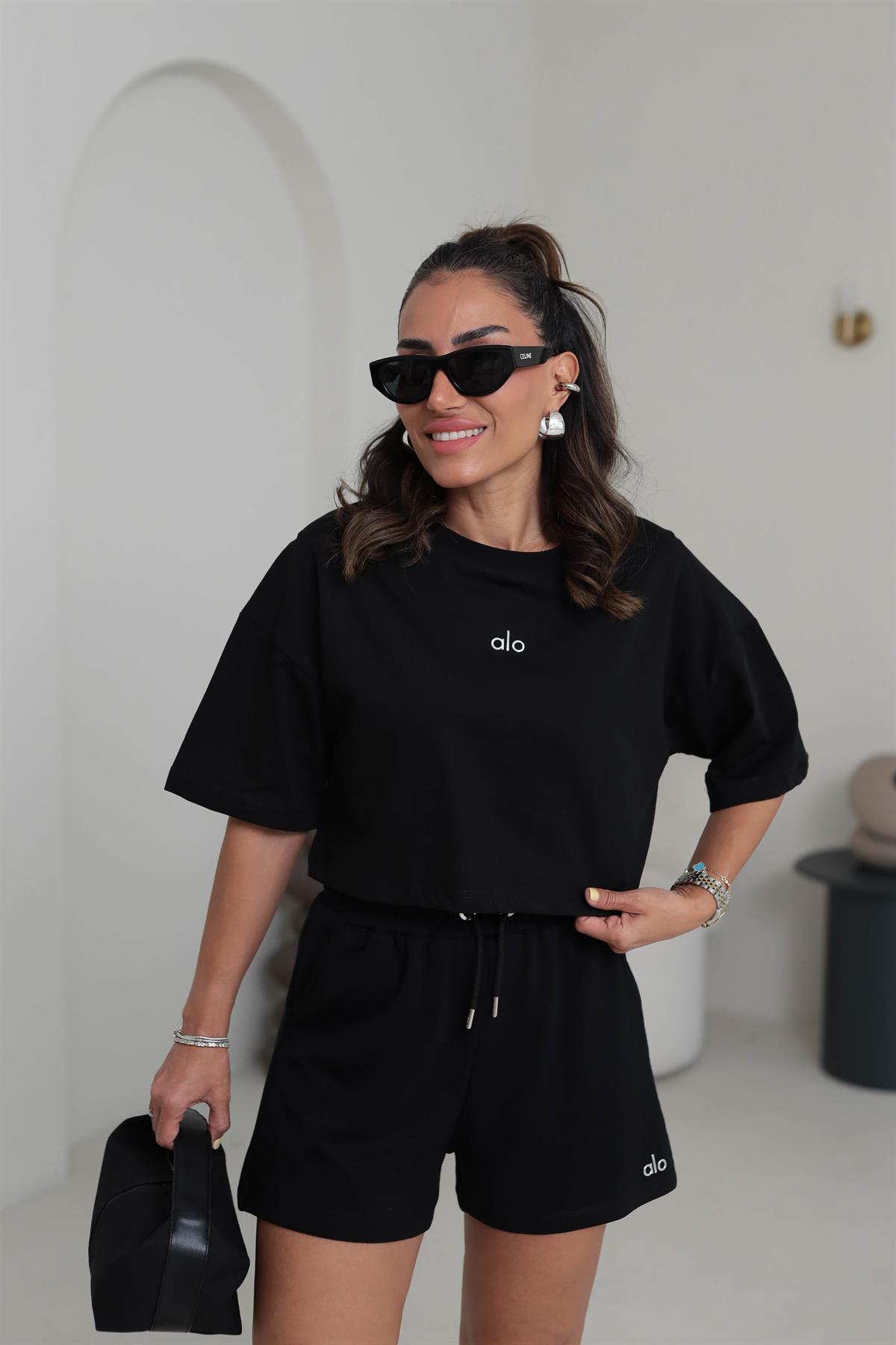 8510 Gümüş Yazı Baskılı Crop Oversize Tshirt SİYAH