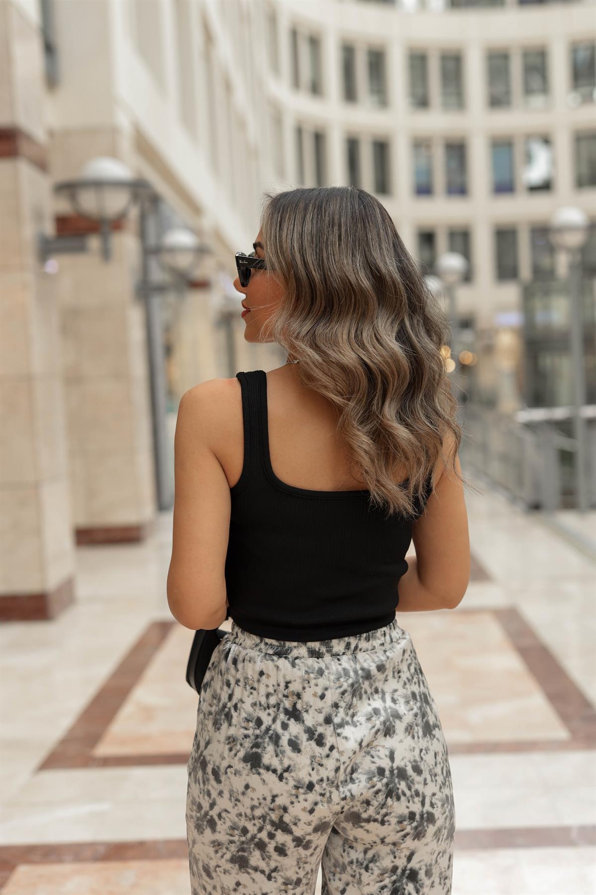 0020 Kalın Askılı Triko Crop Atlet