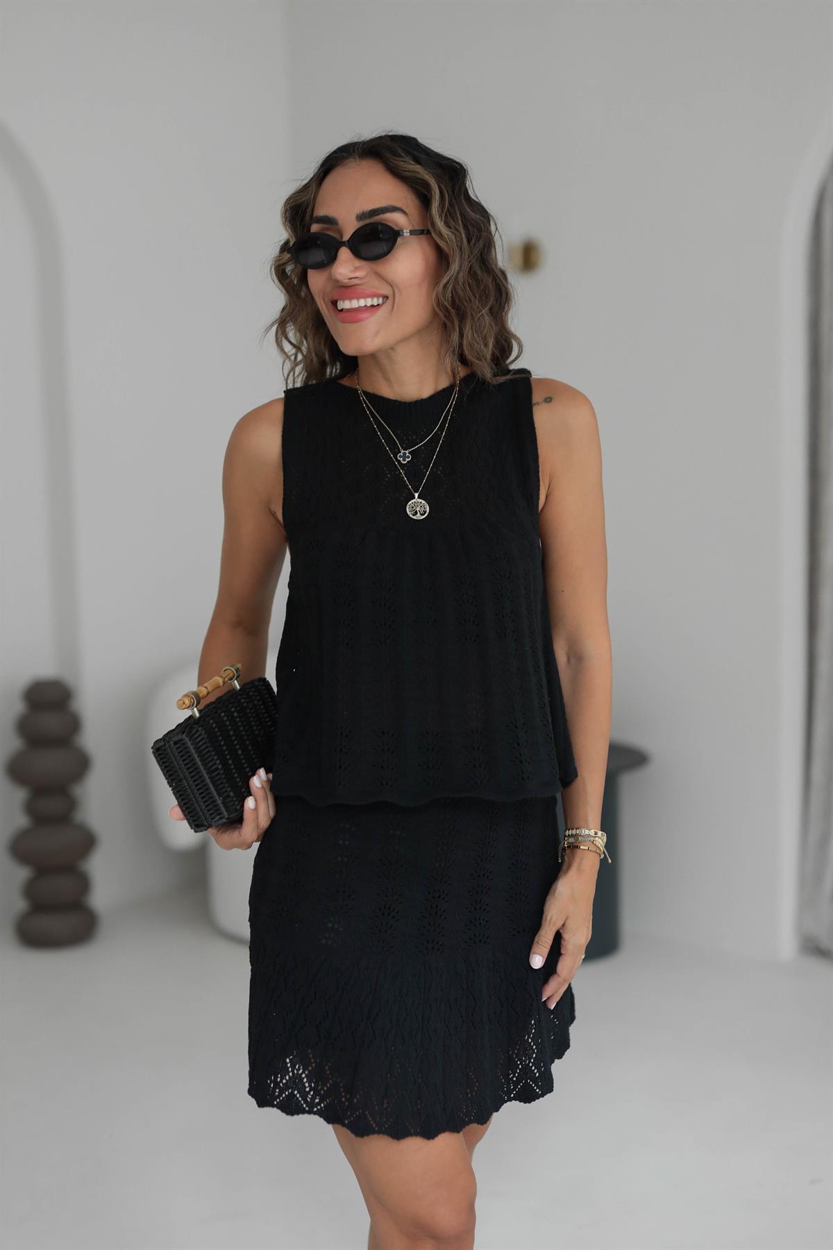 Ajurlu Sıfır Kol Bluz & Etek Takım