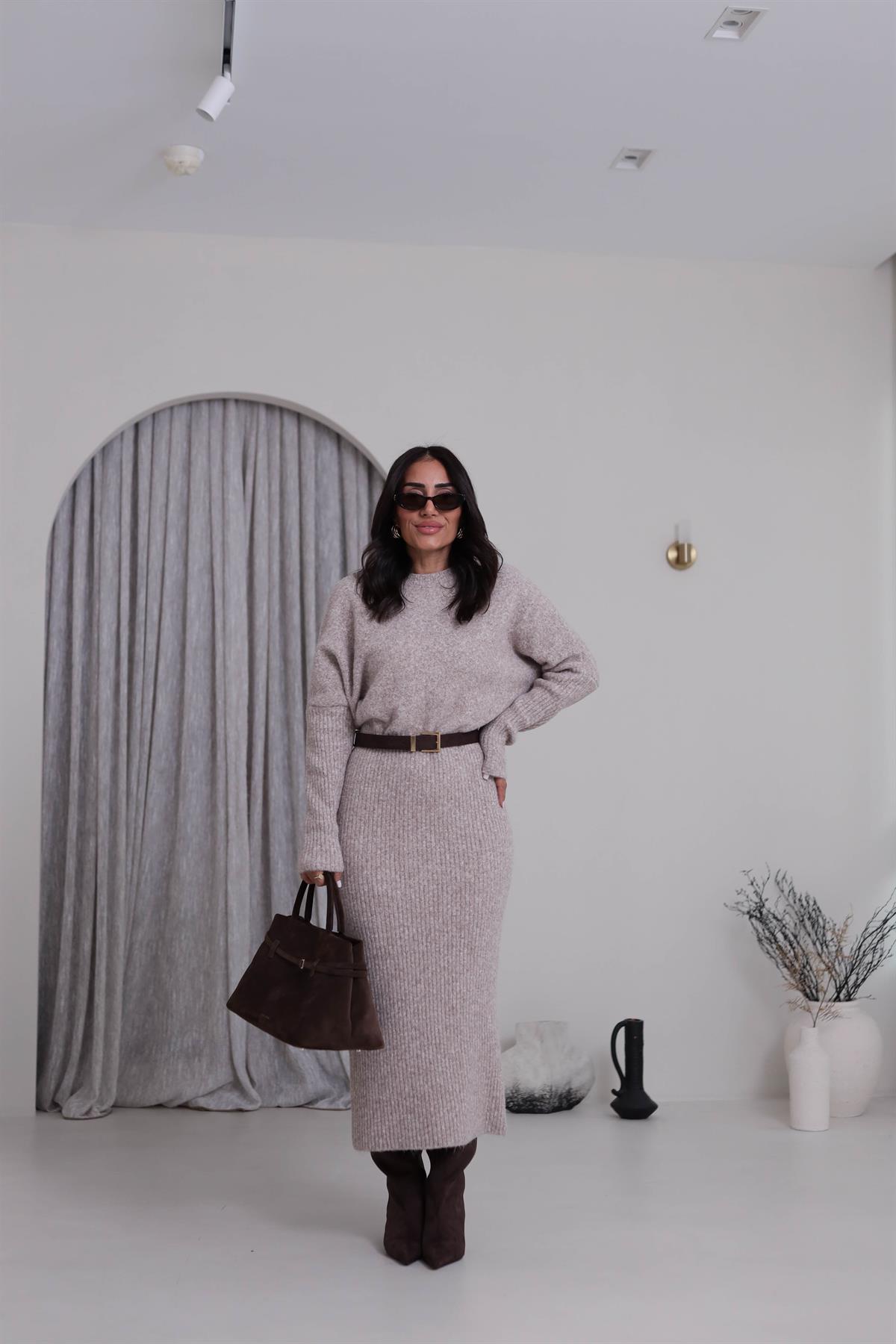 0260 Bisiklet Yaka Yumuşak Dokulu Triko  Elbise VİZON