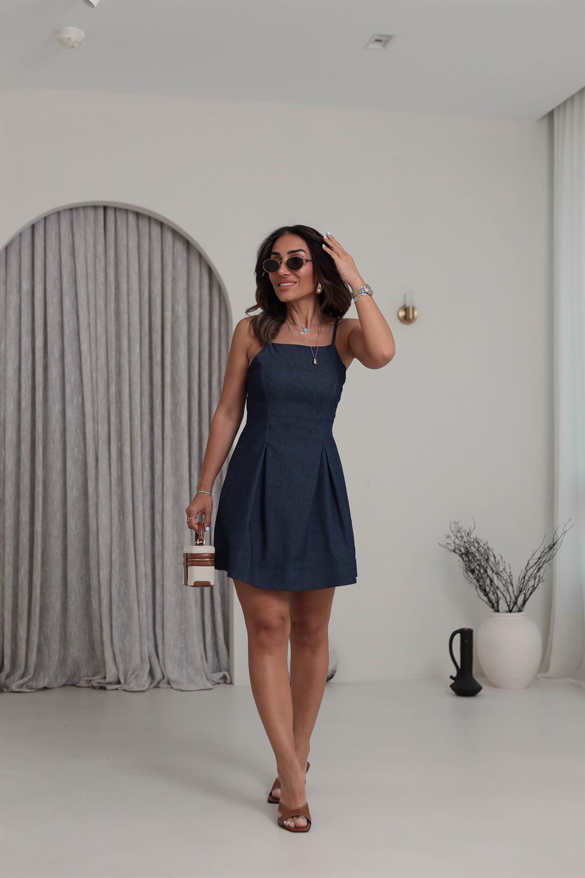 0037 İnce Askılı Likralı Elbise LACİVERT