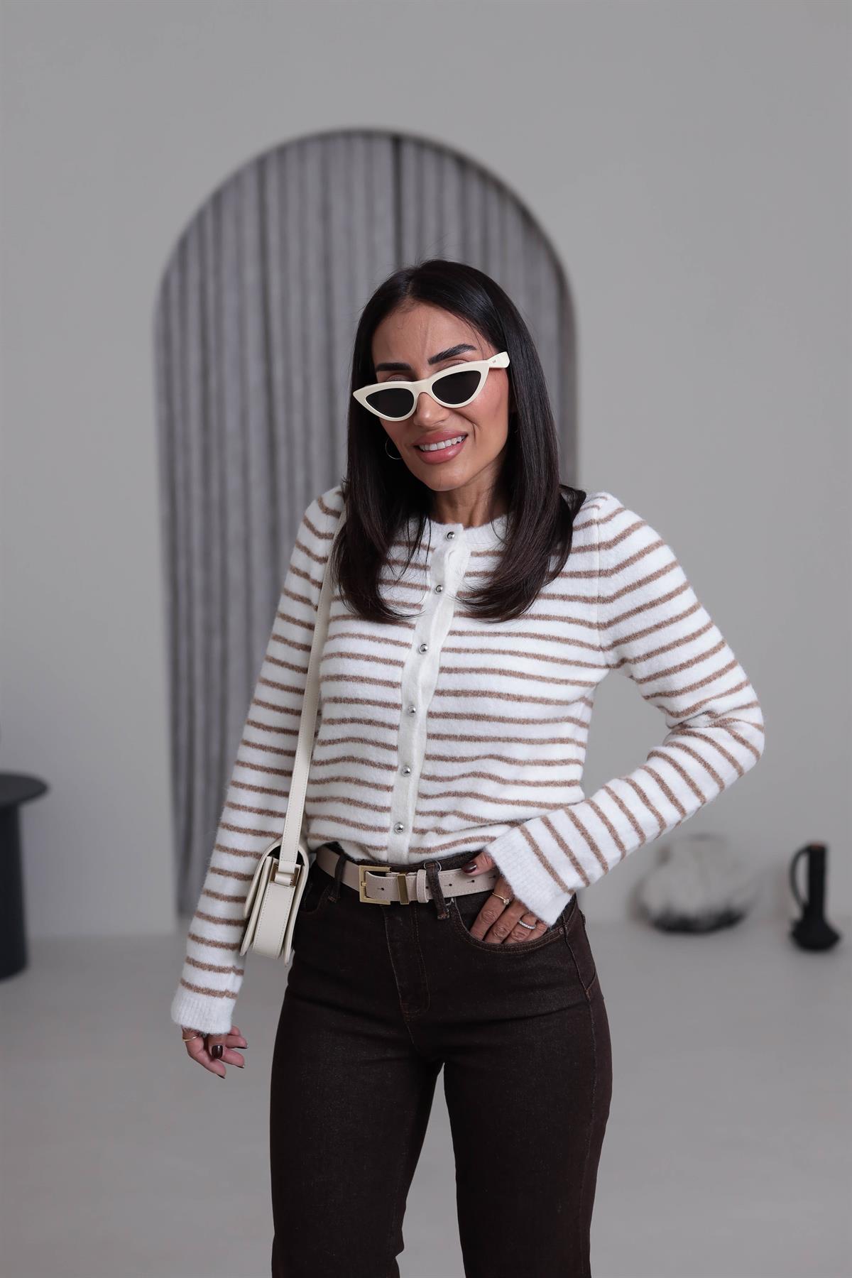 4870 Çizgili Şardonlu Bisiklet Yaka Hırka EKRU