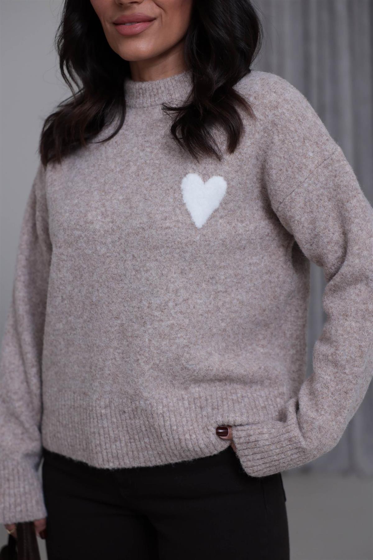 0837 Bisiklet Yaka Kalp Detaylı Triko Kazak VİZON