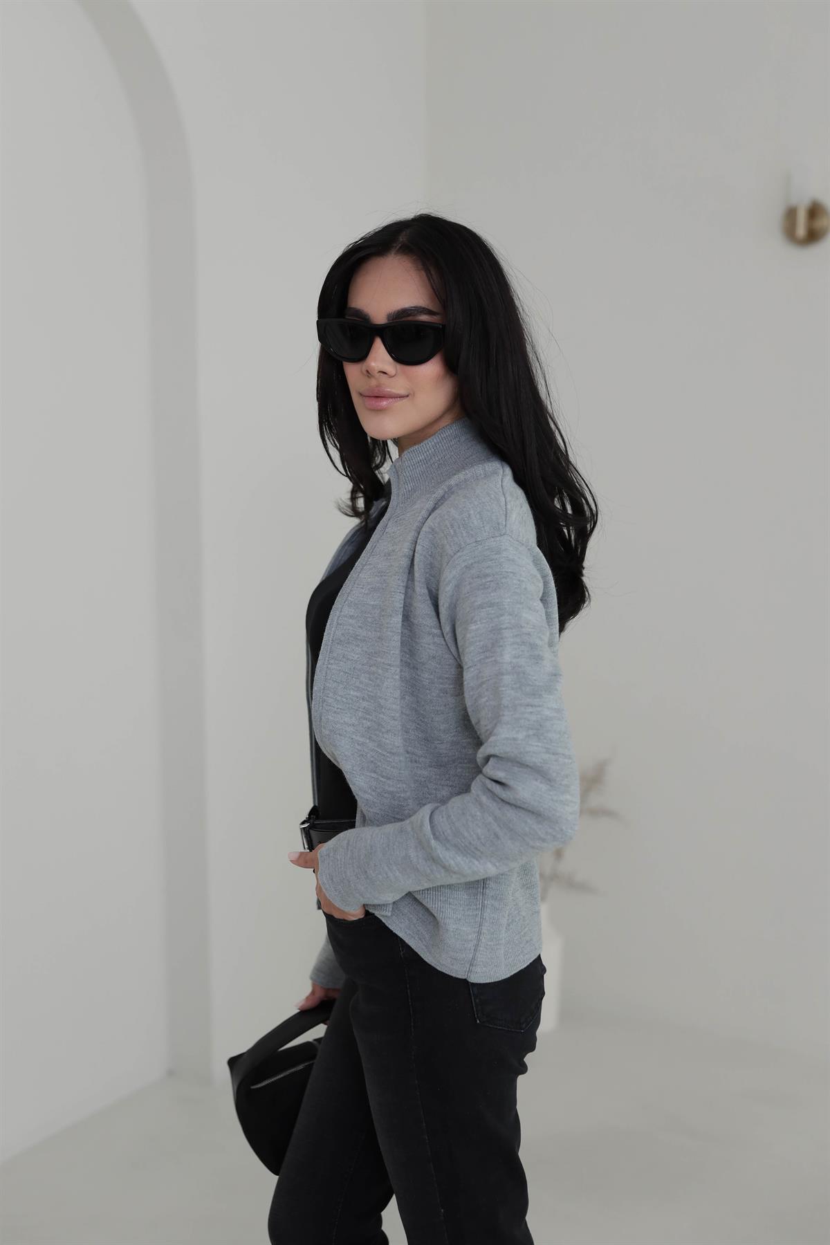 1042 Dik Yaka Çift Fermuarlı Triko Hırka GRİ