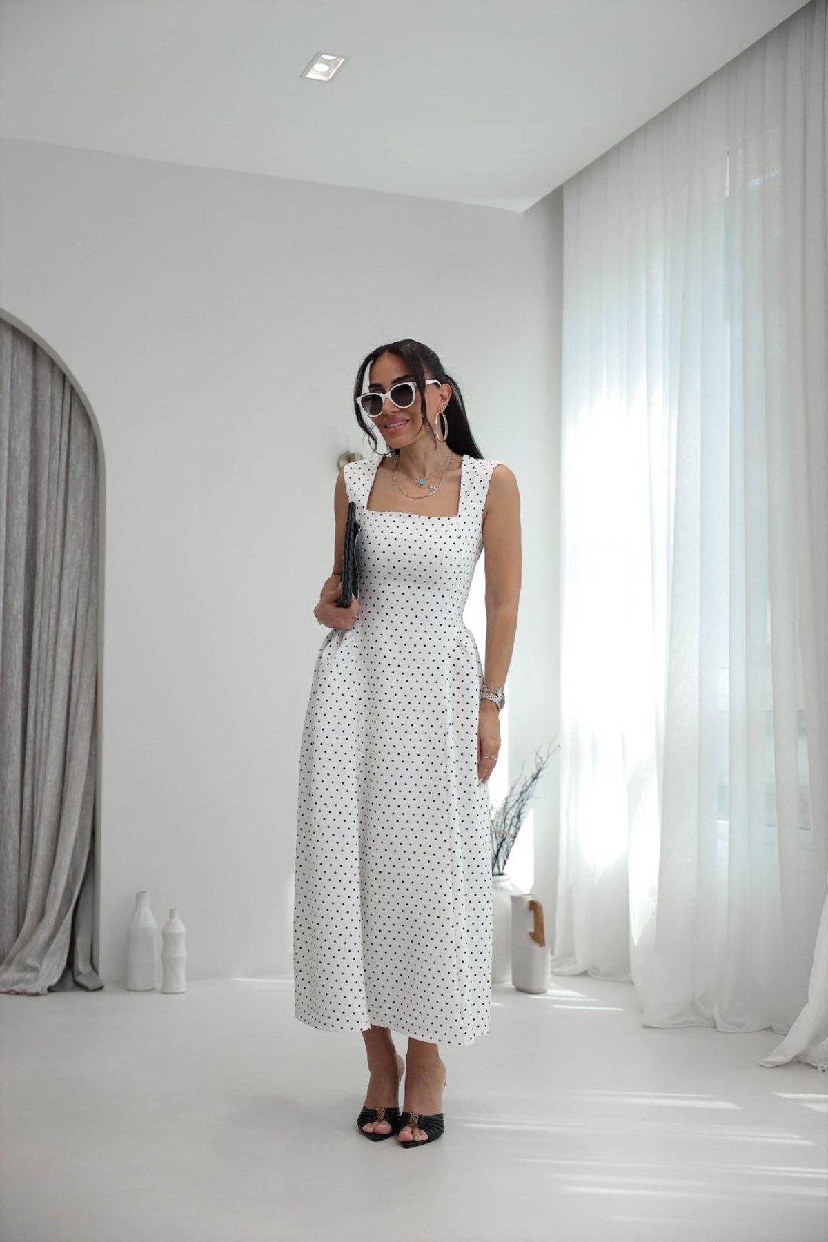 3950 Kalın Askılı Kare Yaka Puantiyeli Vintage Elbise EKRU