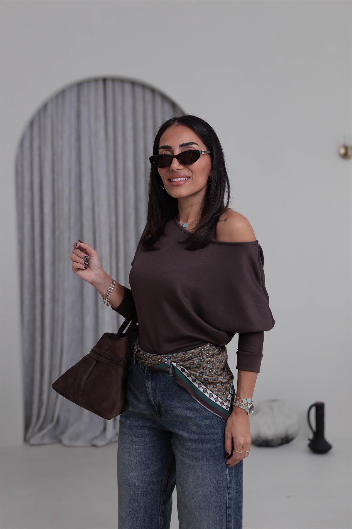 2450 Düşük Omuzlu Modal Kumaş Bluz ACI KAHVE