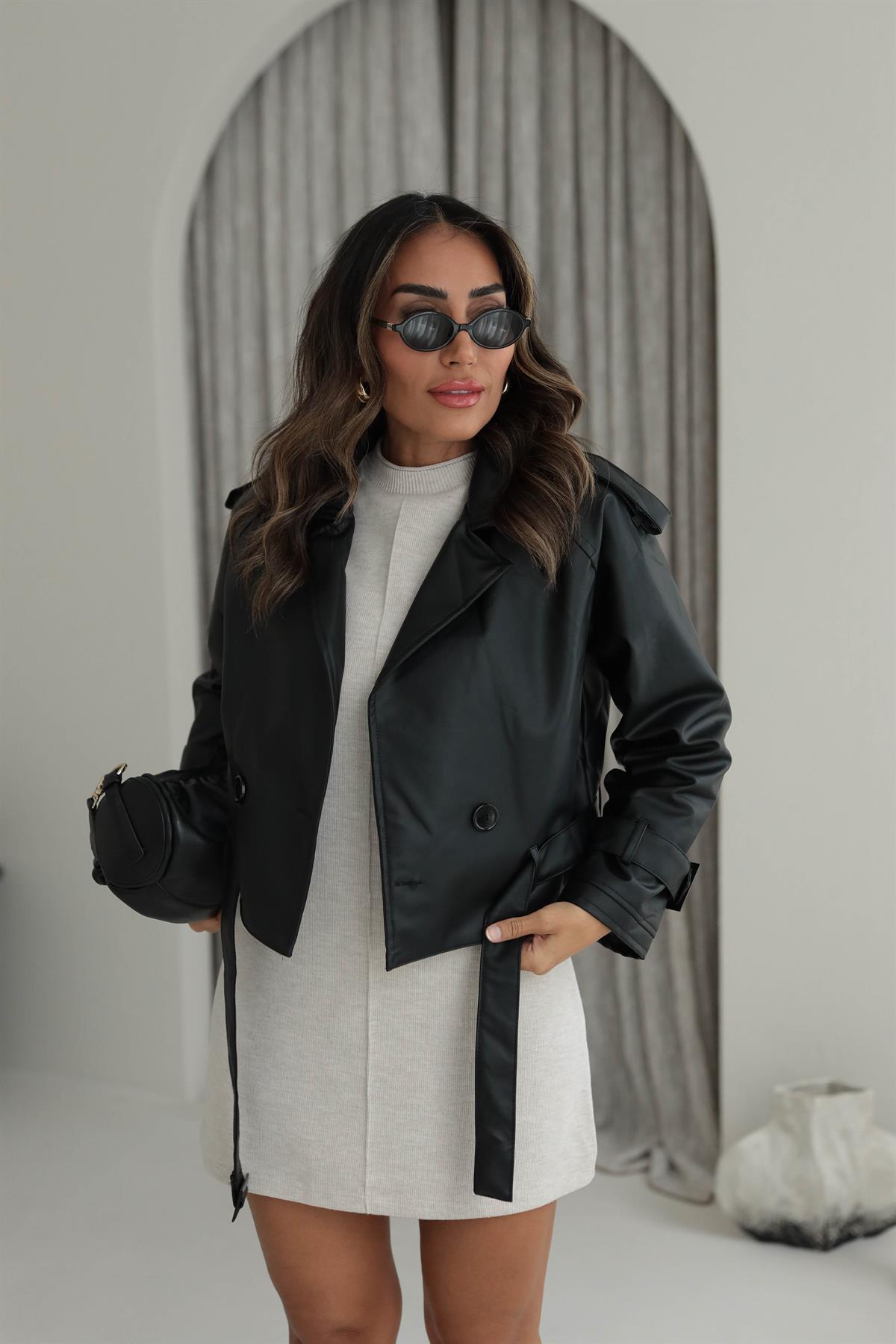 3076 Kol Ve Bel Kemer Detaylı Suni Deri Ceket SİYAH