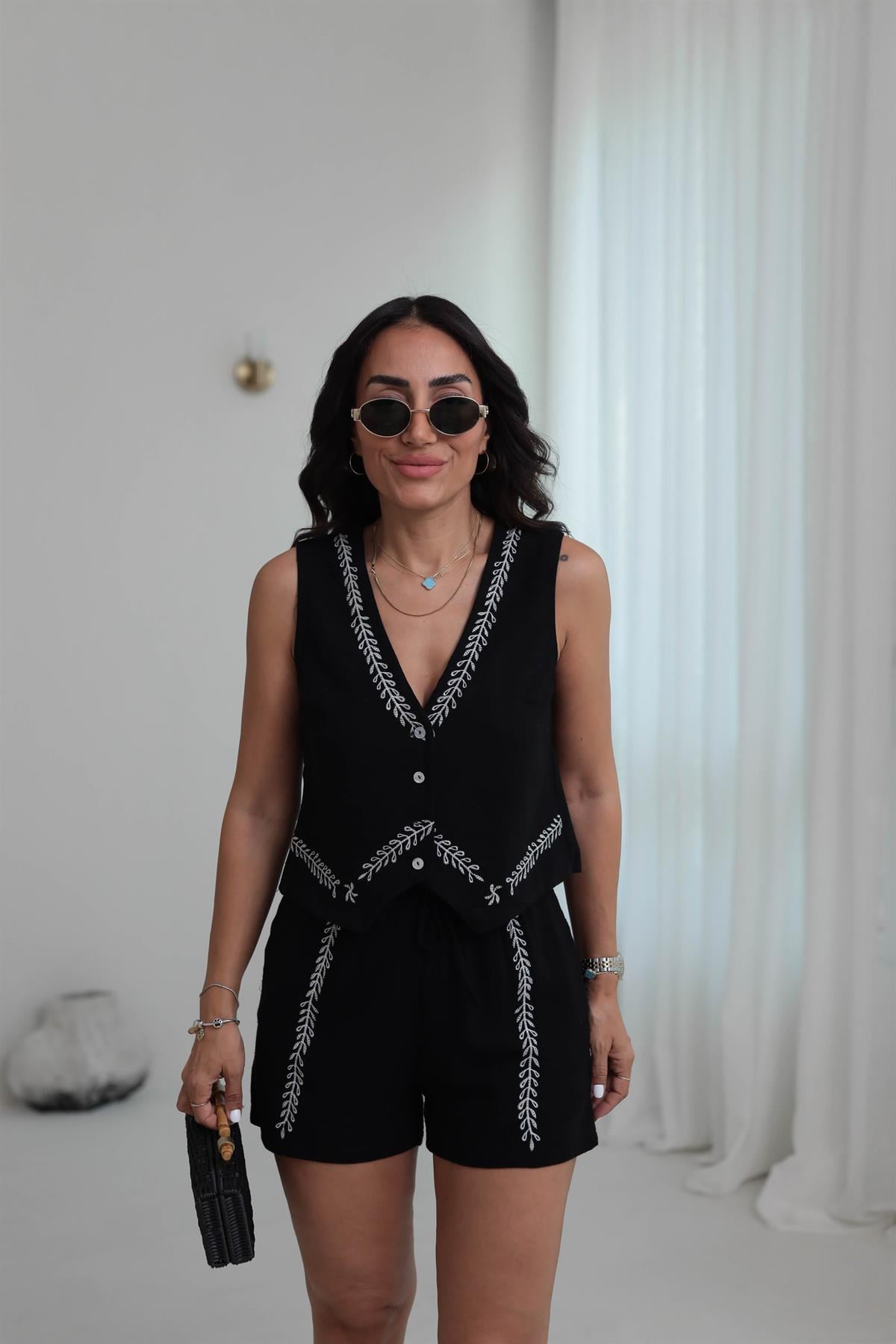 8837 İşleme Detaylı Tencel Keten Yelek & Şort Takım SİYAH