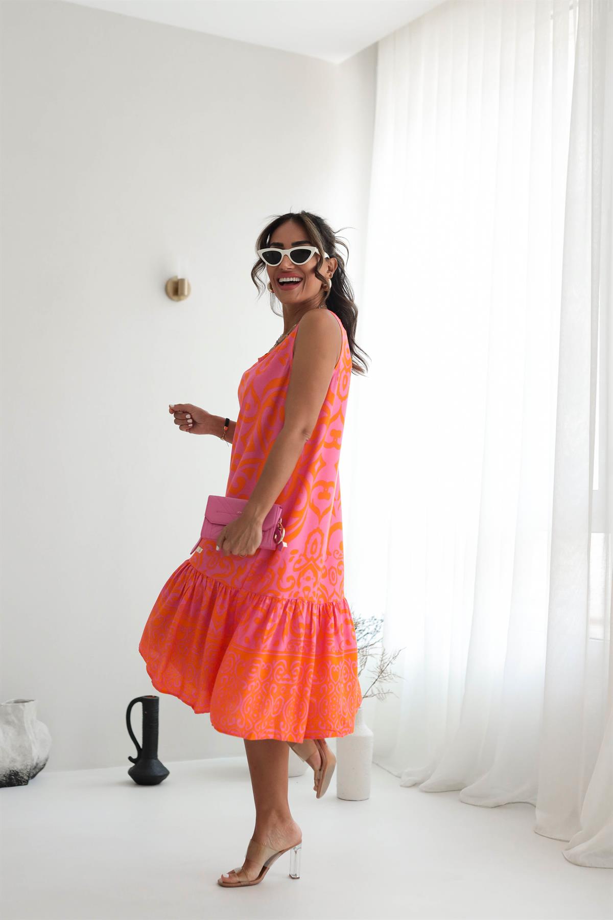 Eteği Fırfırlı Kolsuz Rahat Viskon Elbise