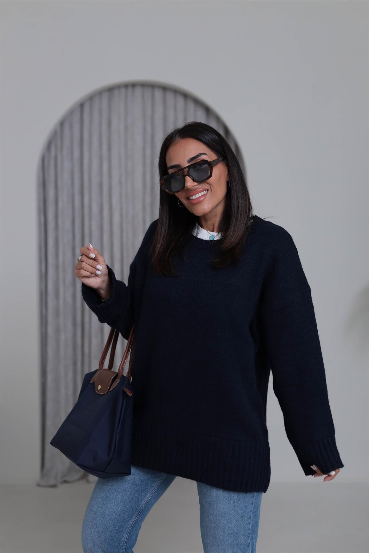 0100 Bisiklet Yaka Oversize Düz Kazak LACİVERT