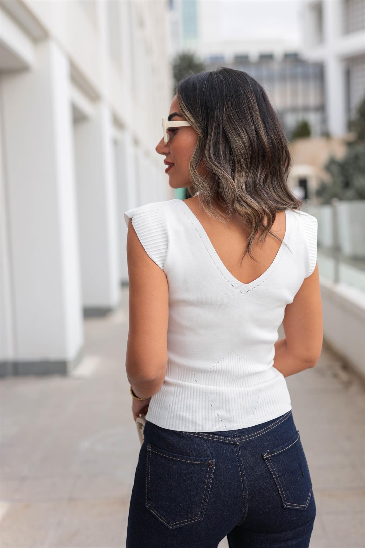 0135 Ön Arkası V Triko Atlet BEYAZ