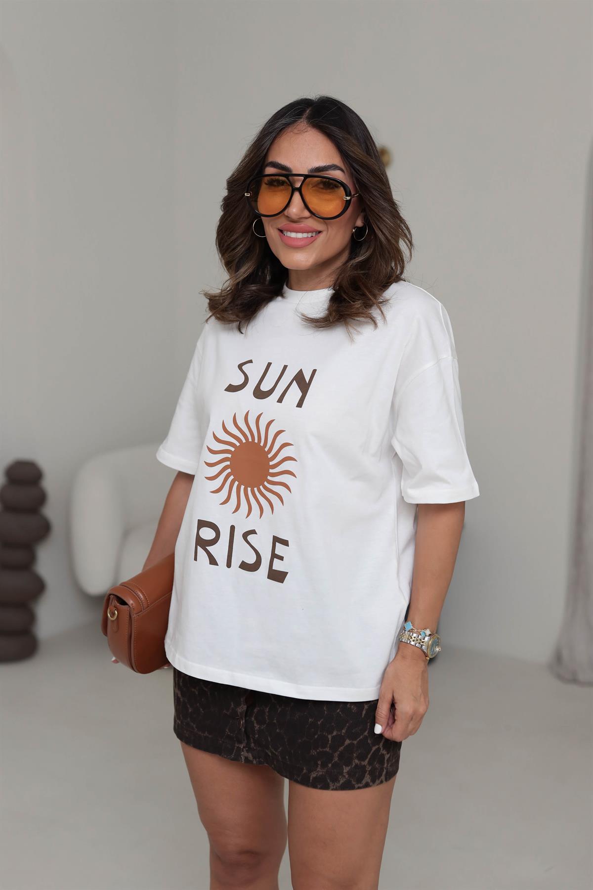 0344 Güneş Baskılı Tshirt EKRU