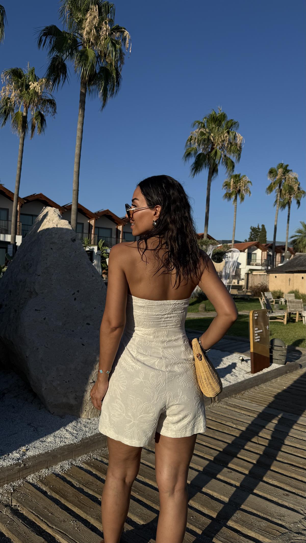 0655 Straplez İp Nakışlı Şortlu Keten Tulum NATURAL