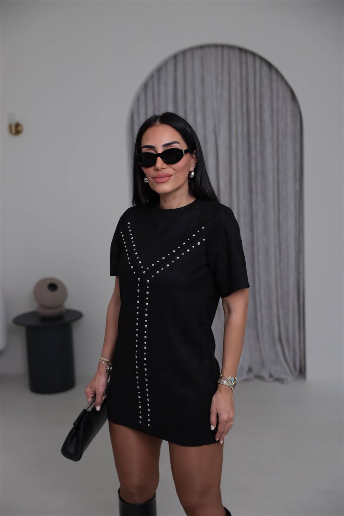 8243 Zımbalı Süet Elbise SİYAH